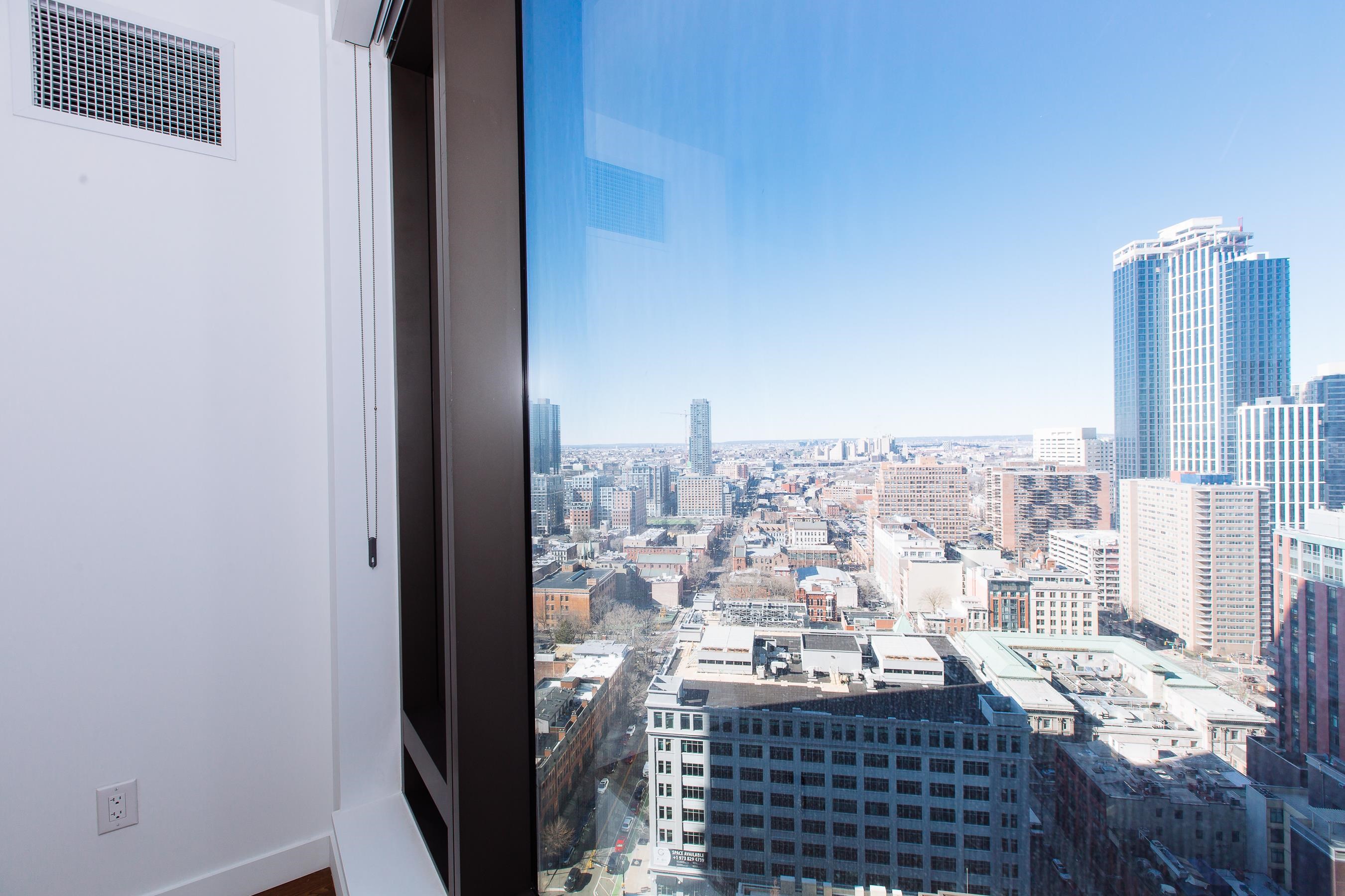 99 HUDSON ST Unit: 2407