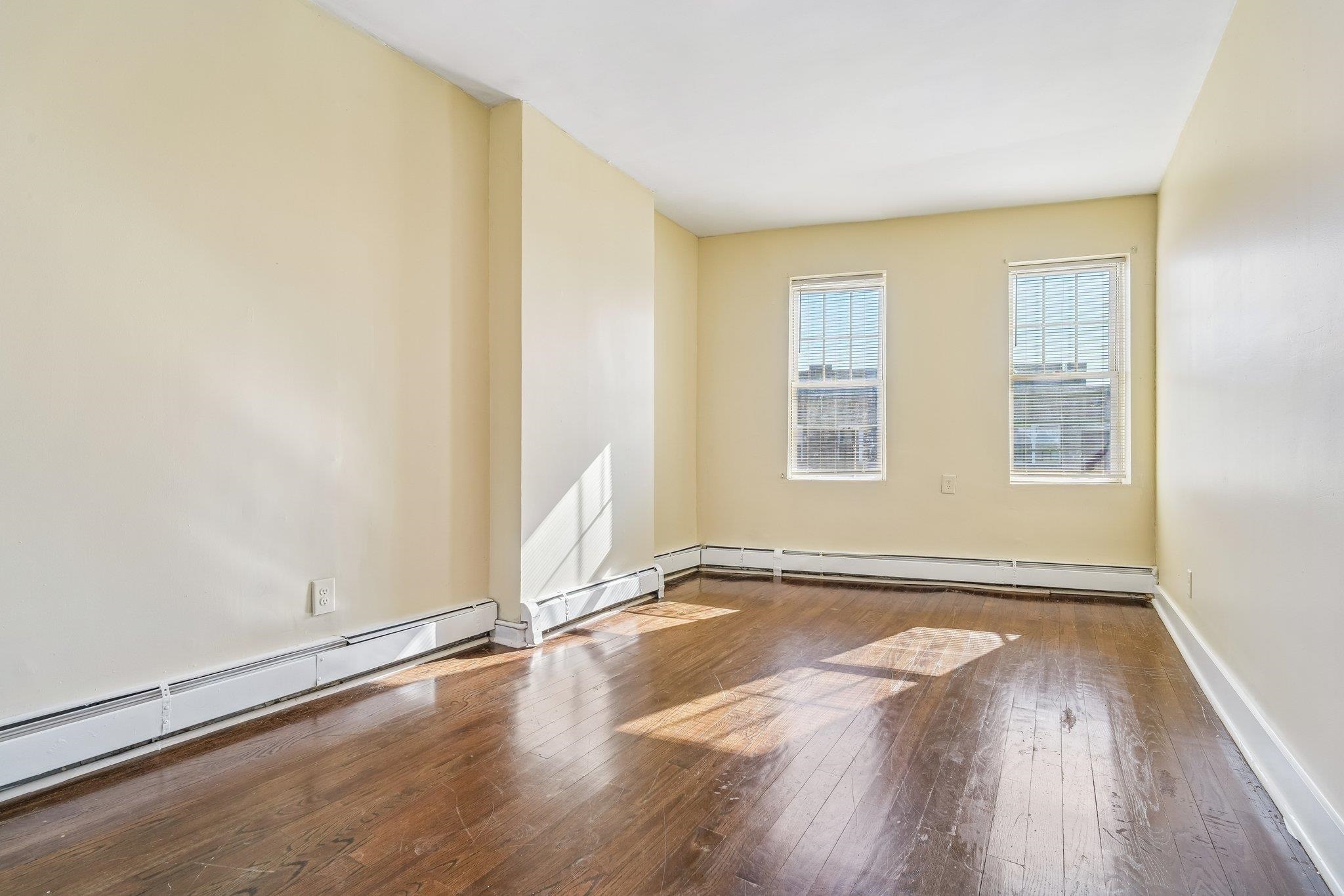 101 1/2 OCEAN AVE Unit: 2