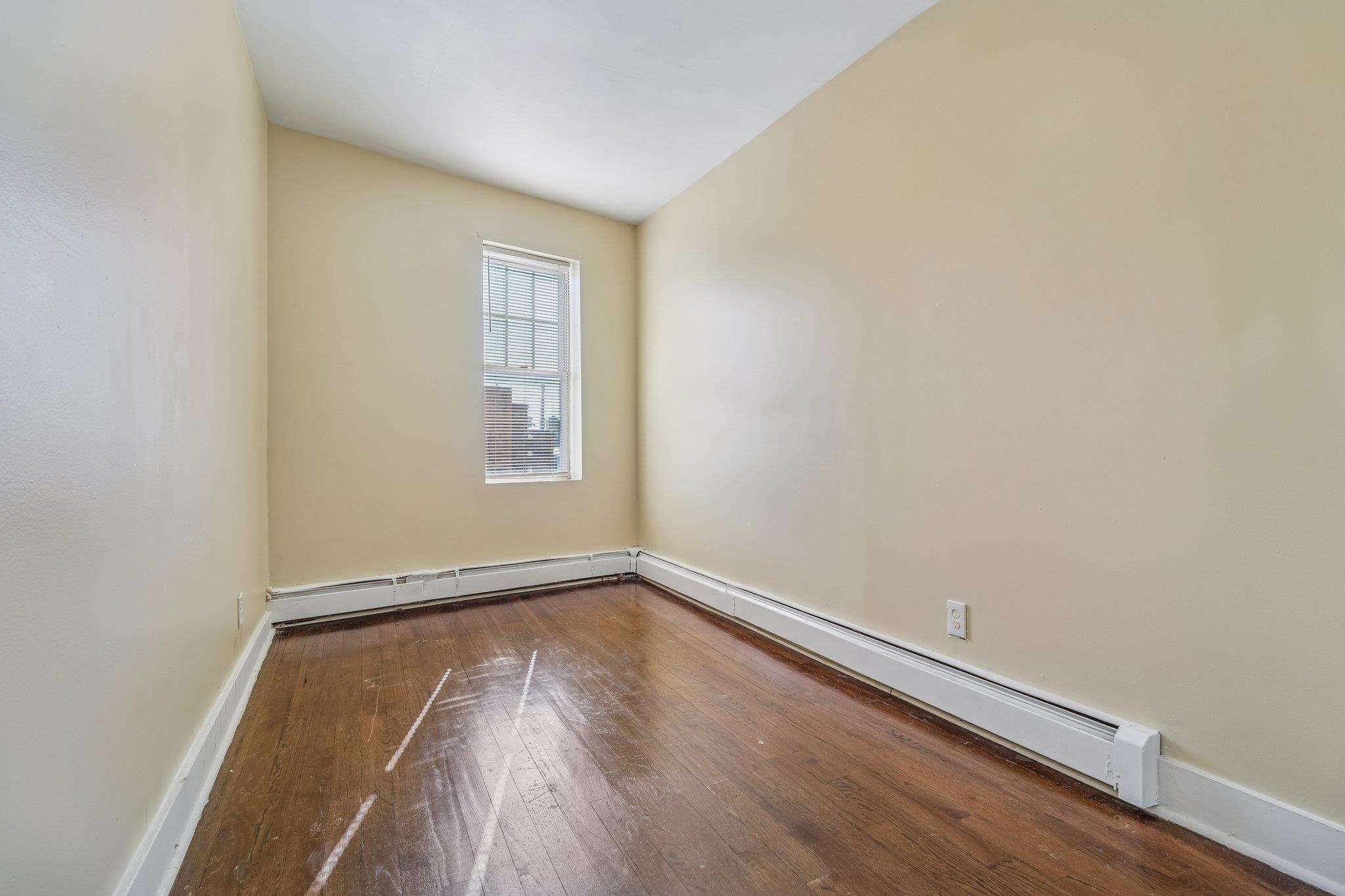 101 1/2 OCEAN AVE Unit: 2