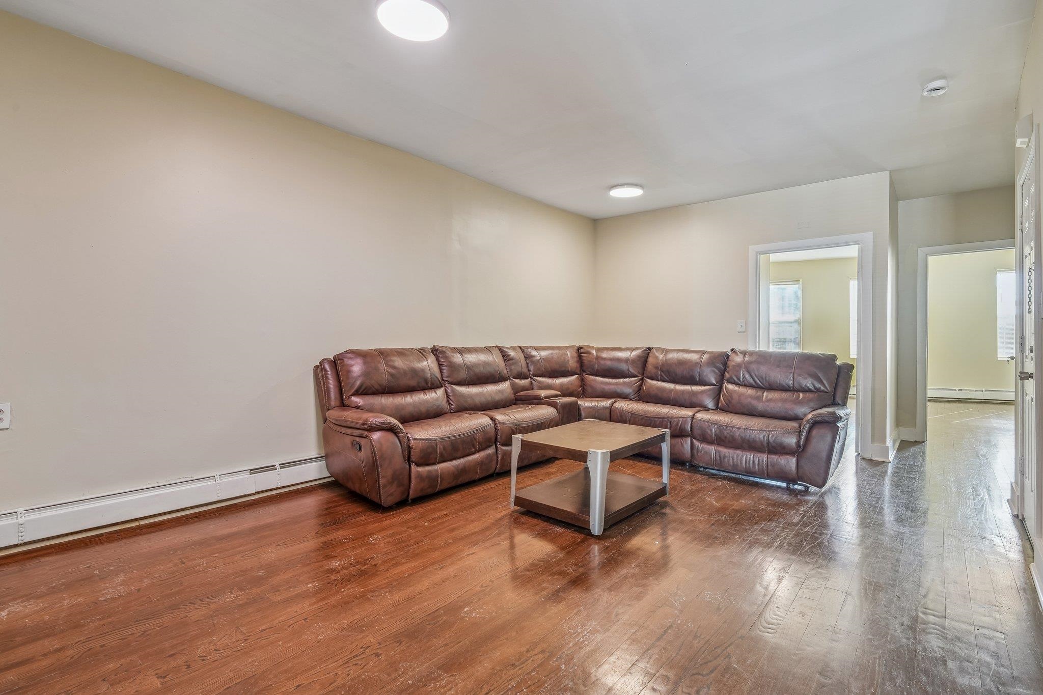 101 1/2 OCEAN AVE Unit: 2