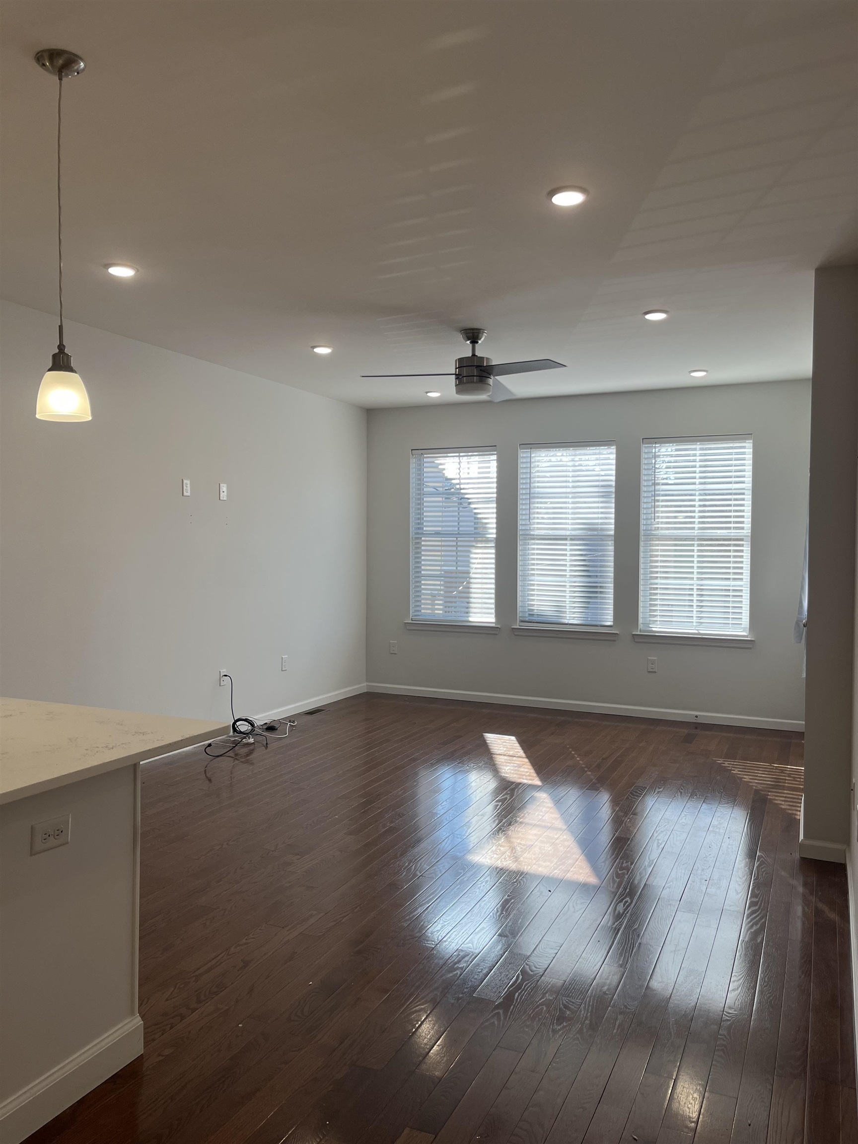 93 EVERGREEN ST Unit: 1