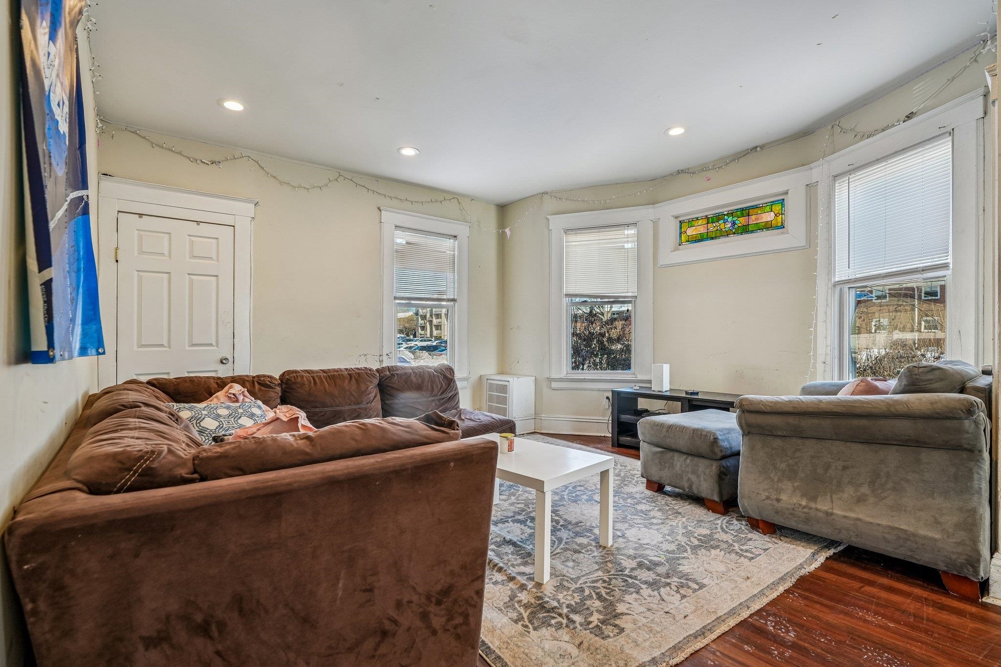 201 MURRAY ST