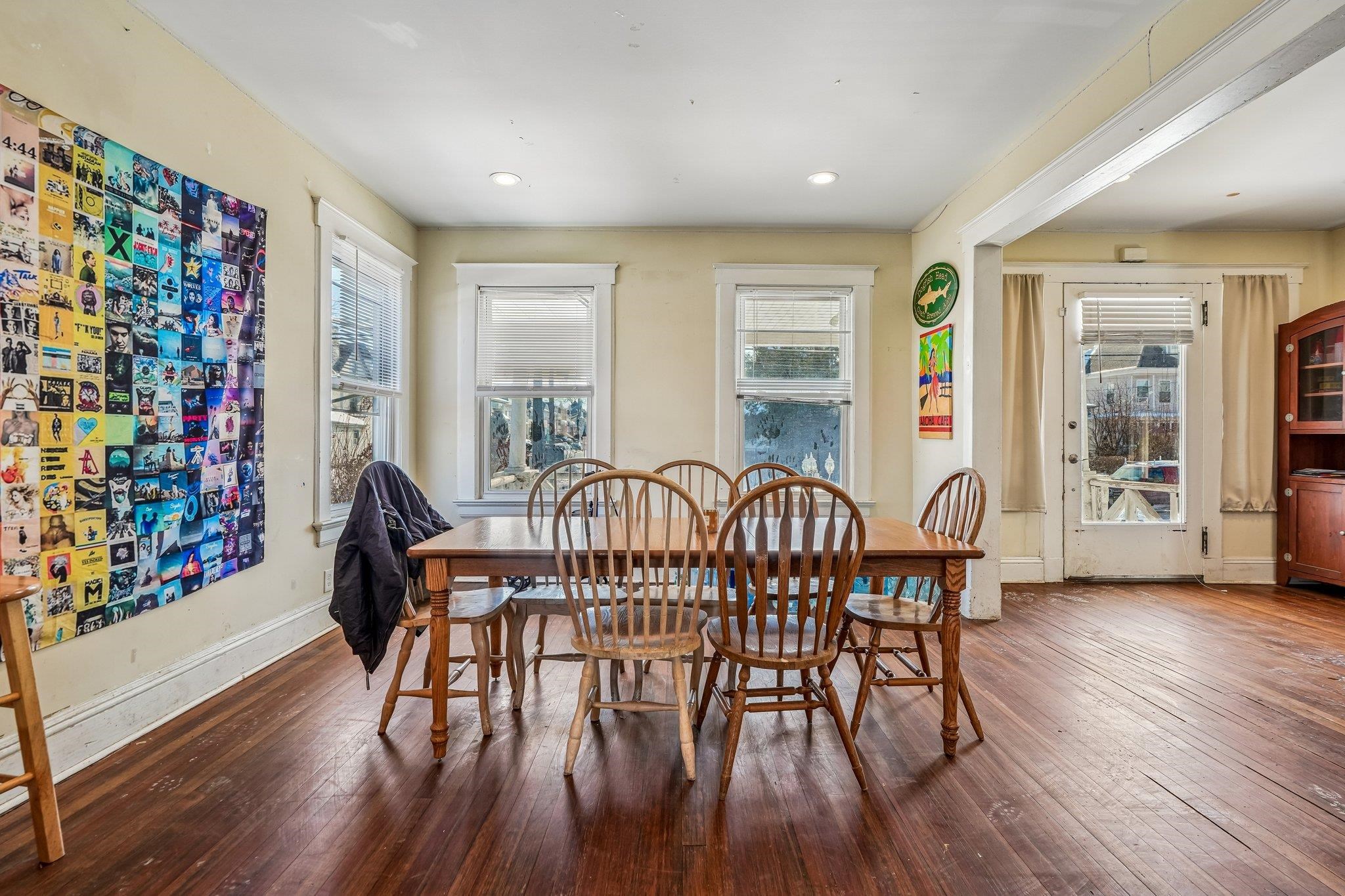 201 MURRAY ST