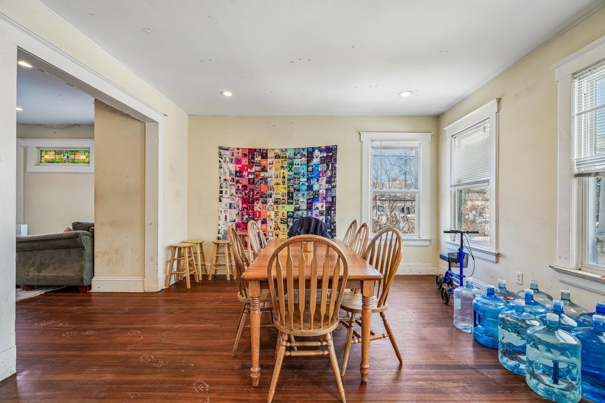 201 MURRAY ST