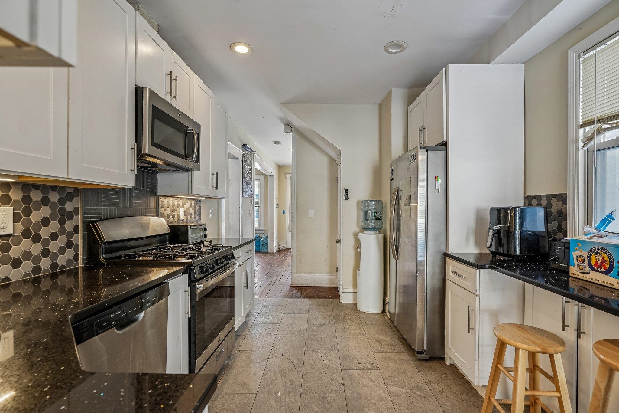 201 MURRAY ST