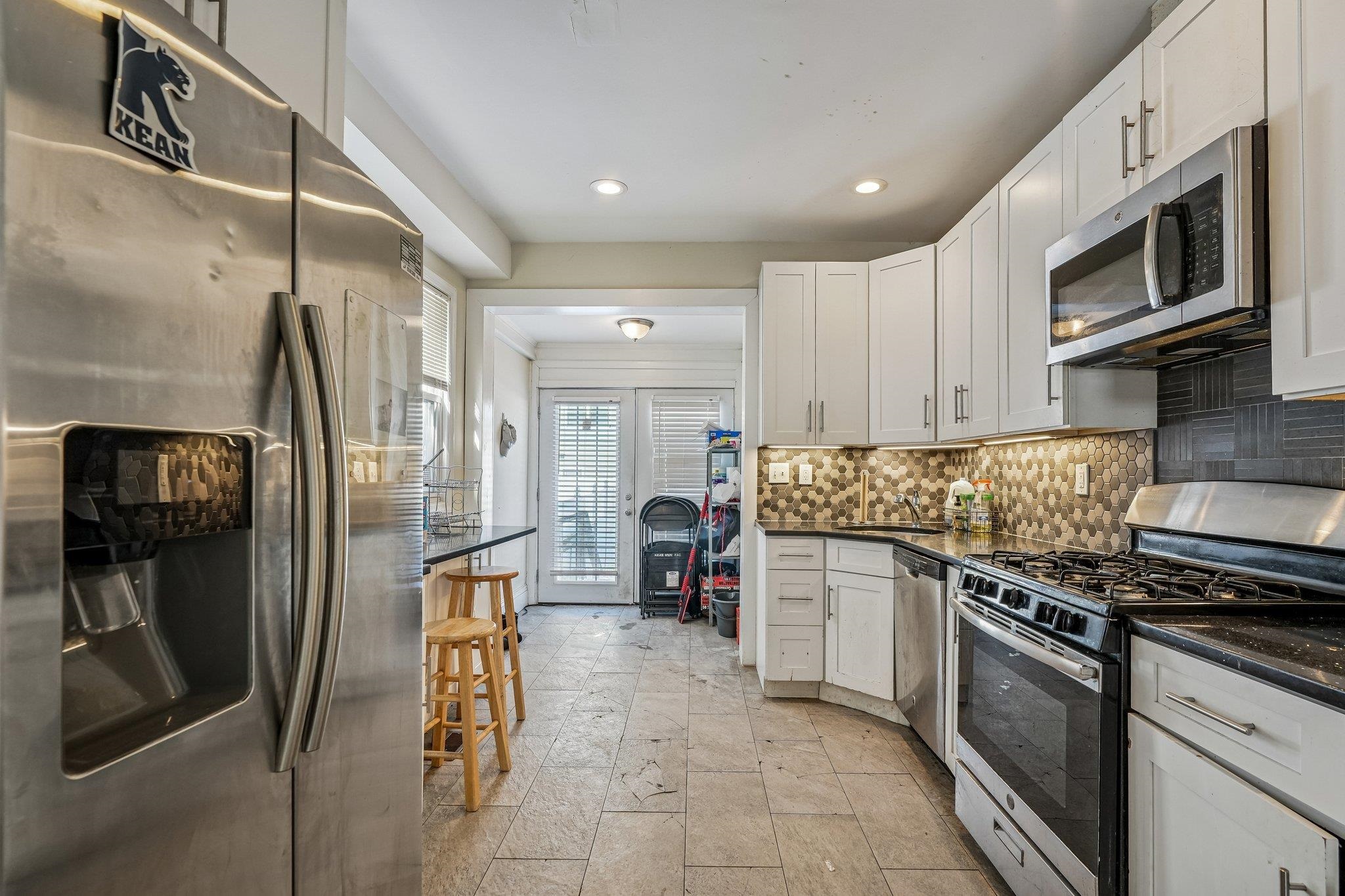201 MURRAY ST