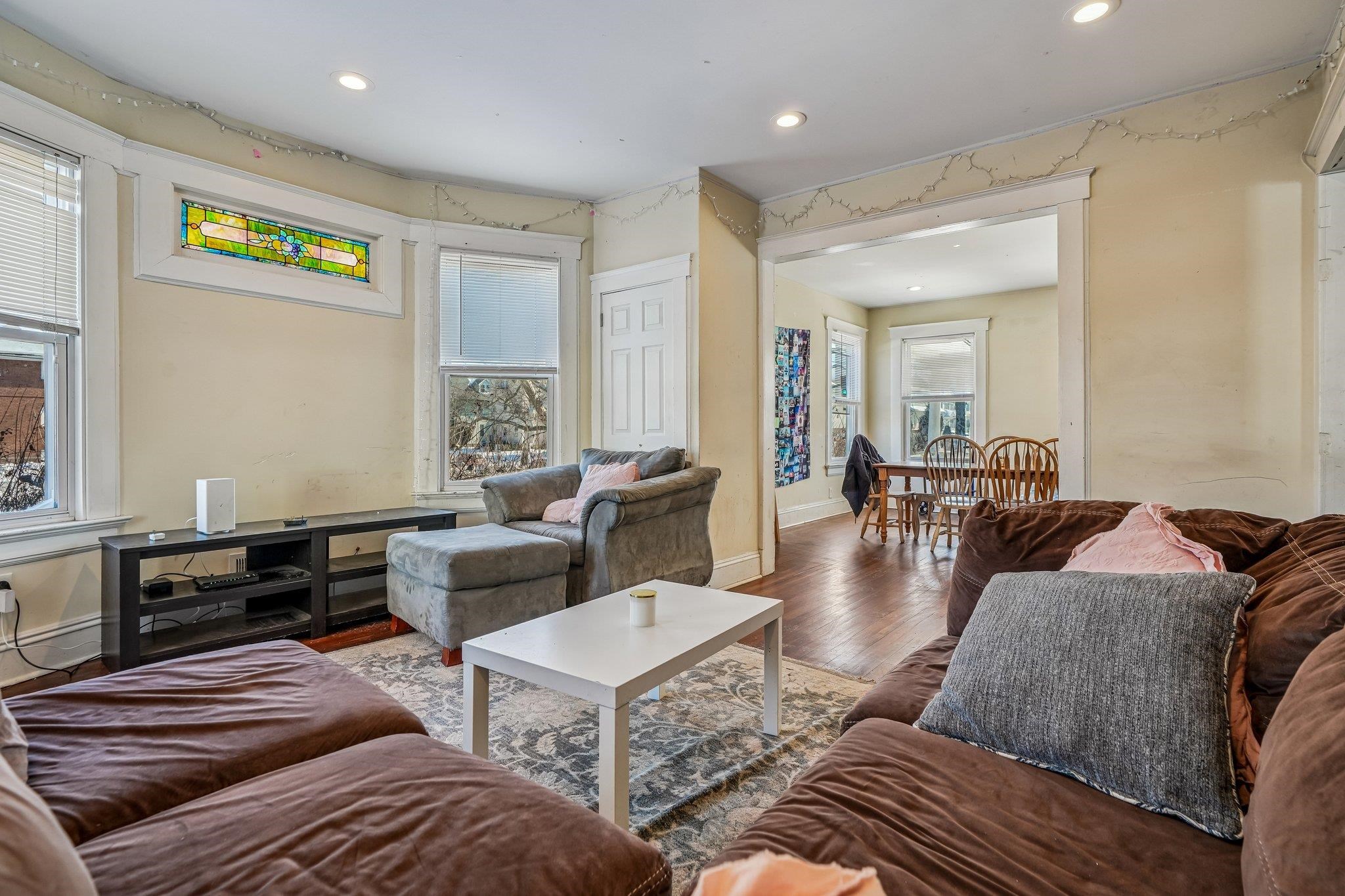 201 MURRAY ST