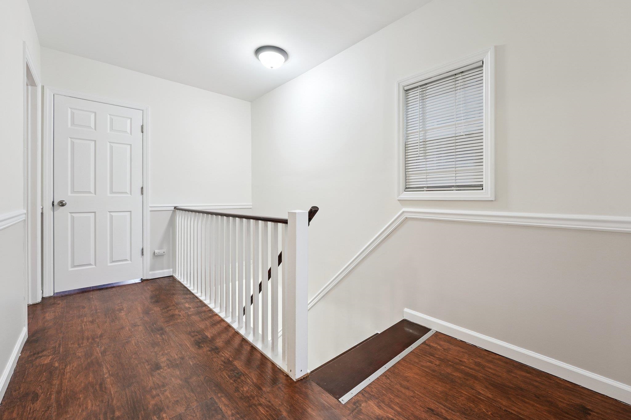 22 JEWETT AVE