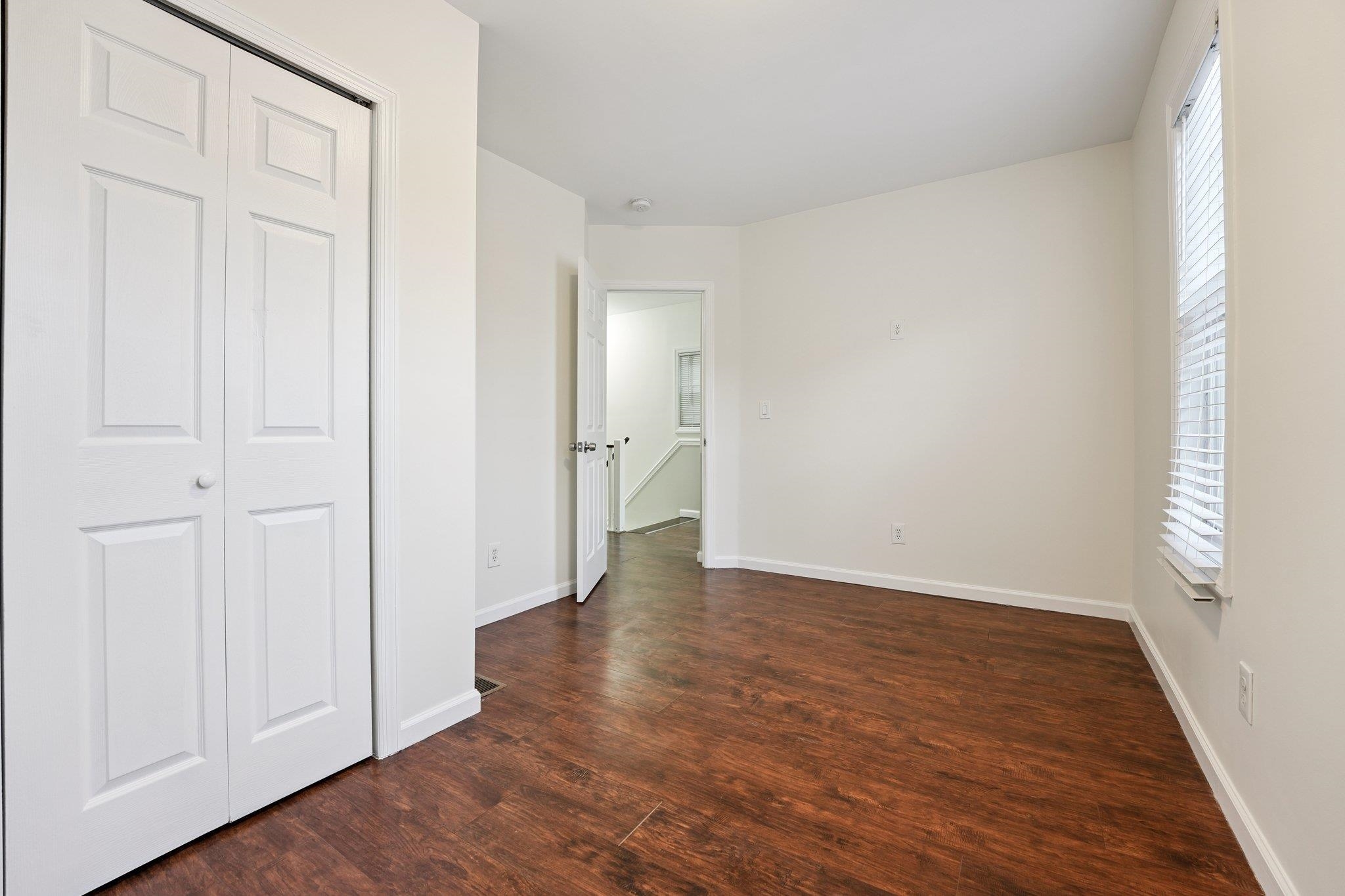 22 JEWETT AVE