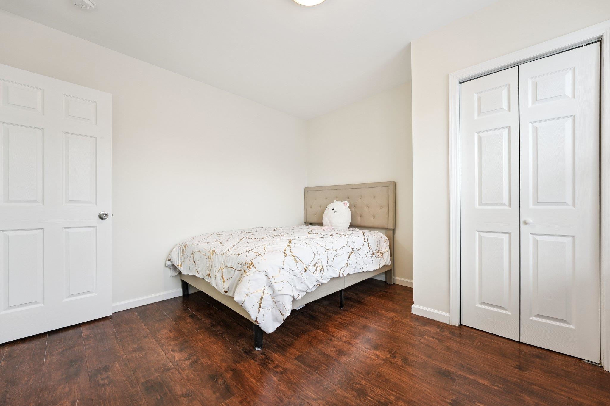 22 JEWETT AVE