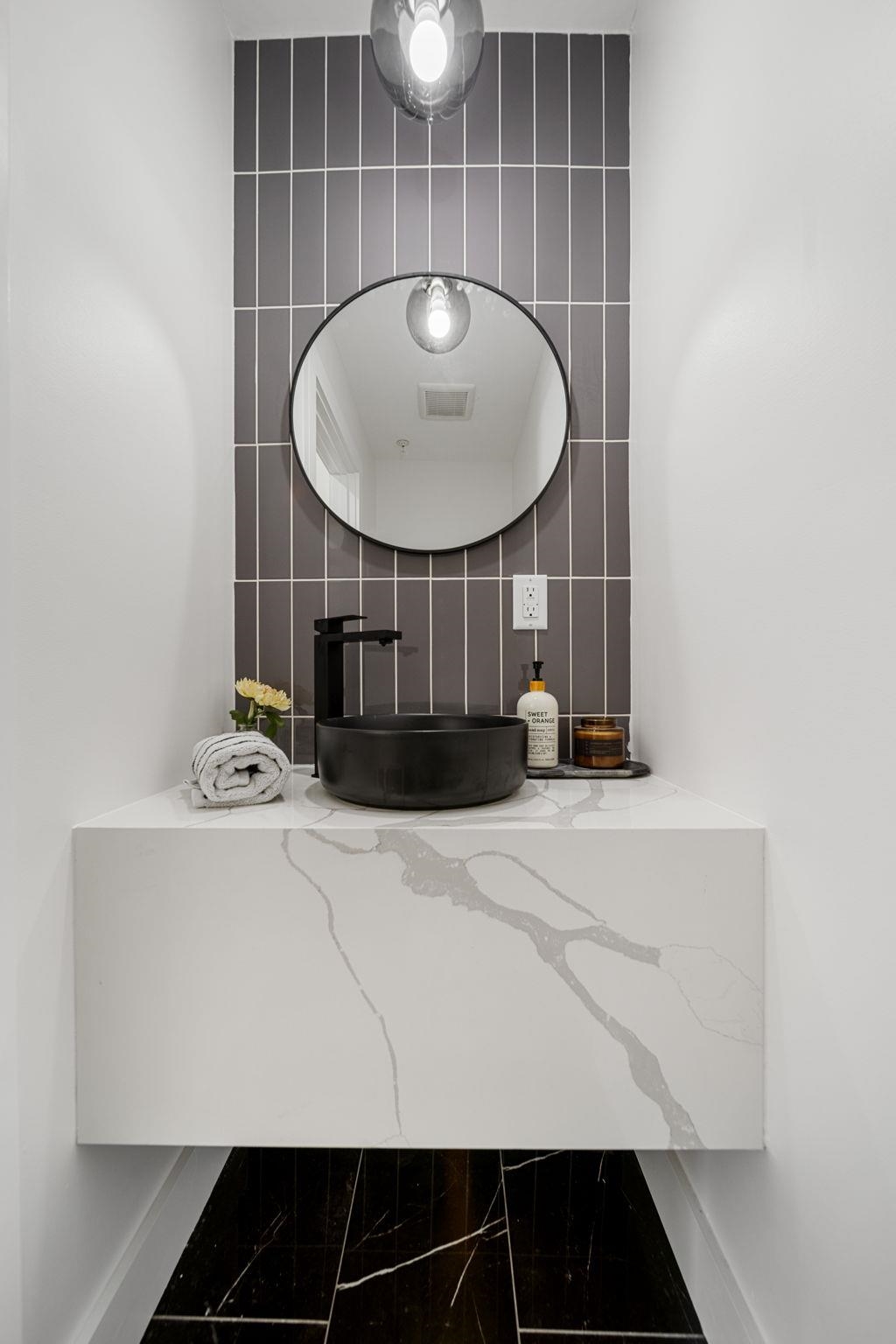 17 LEONARD ST Unit: 2