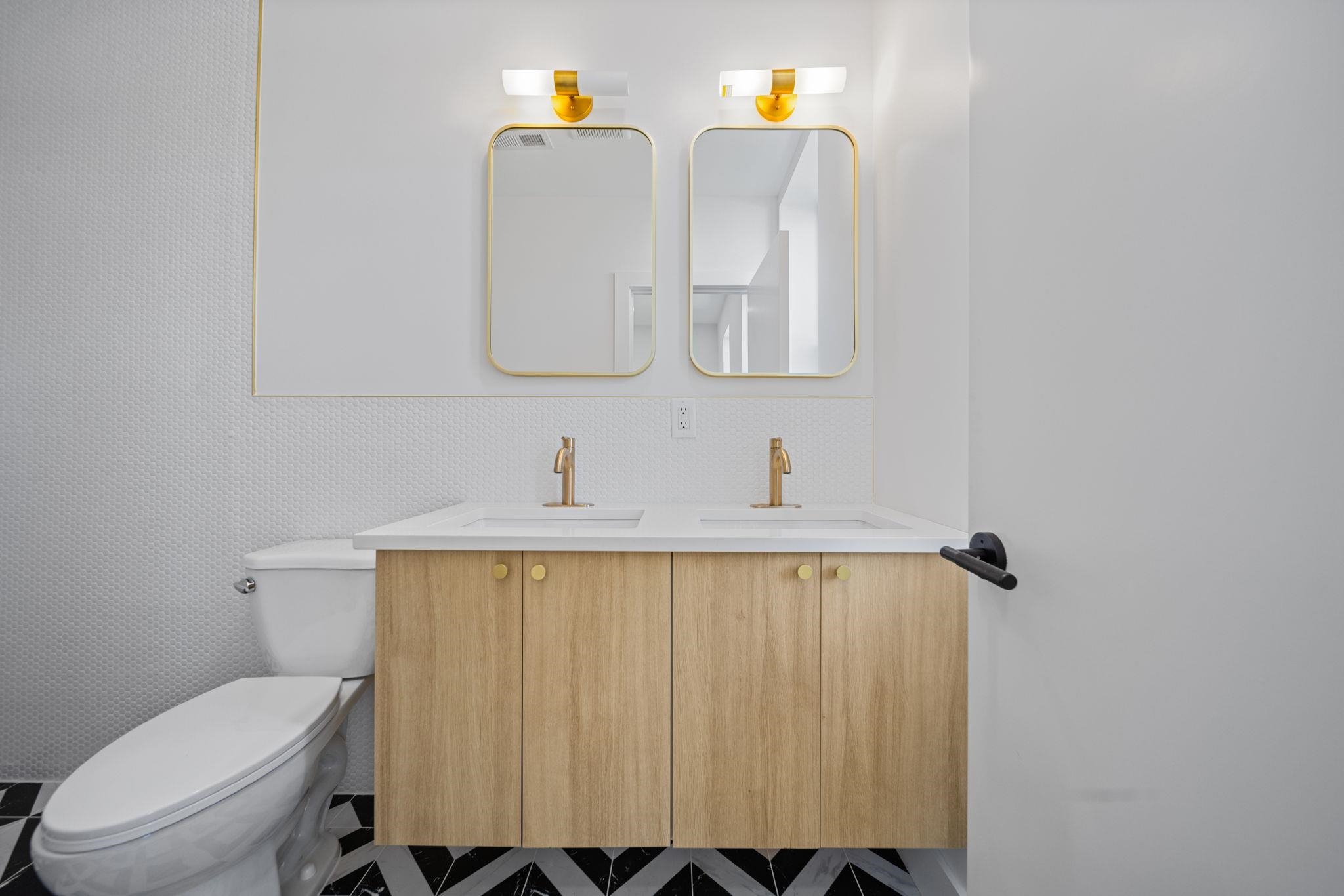 17 LEONARD ST Unit: 2