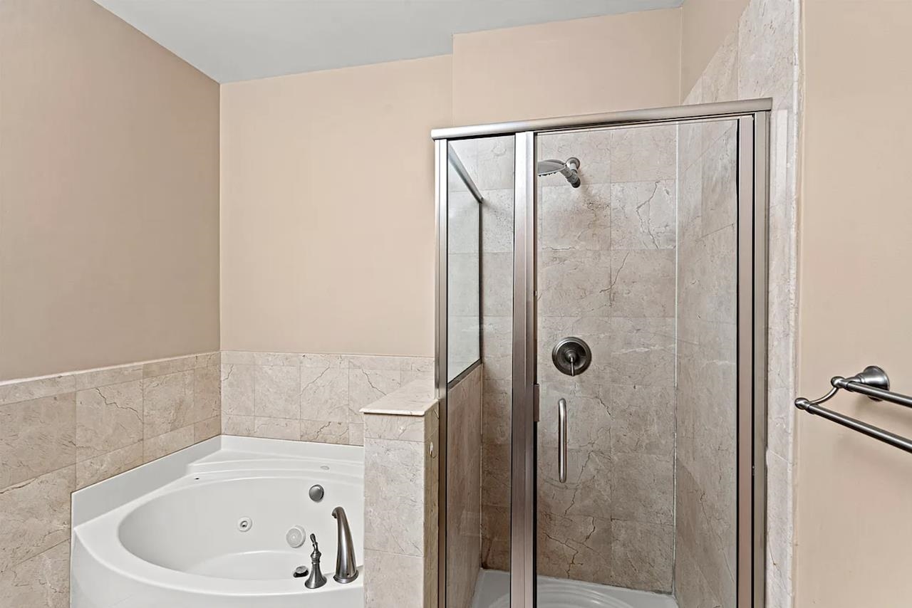 22 AVENUE AT PORT IMPERIAL Unit: 232