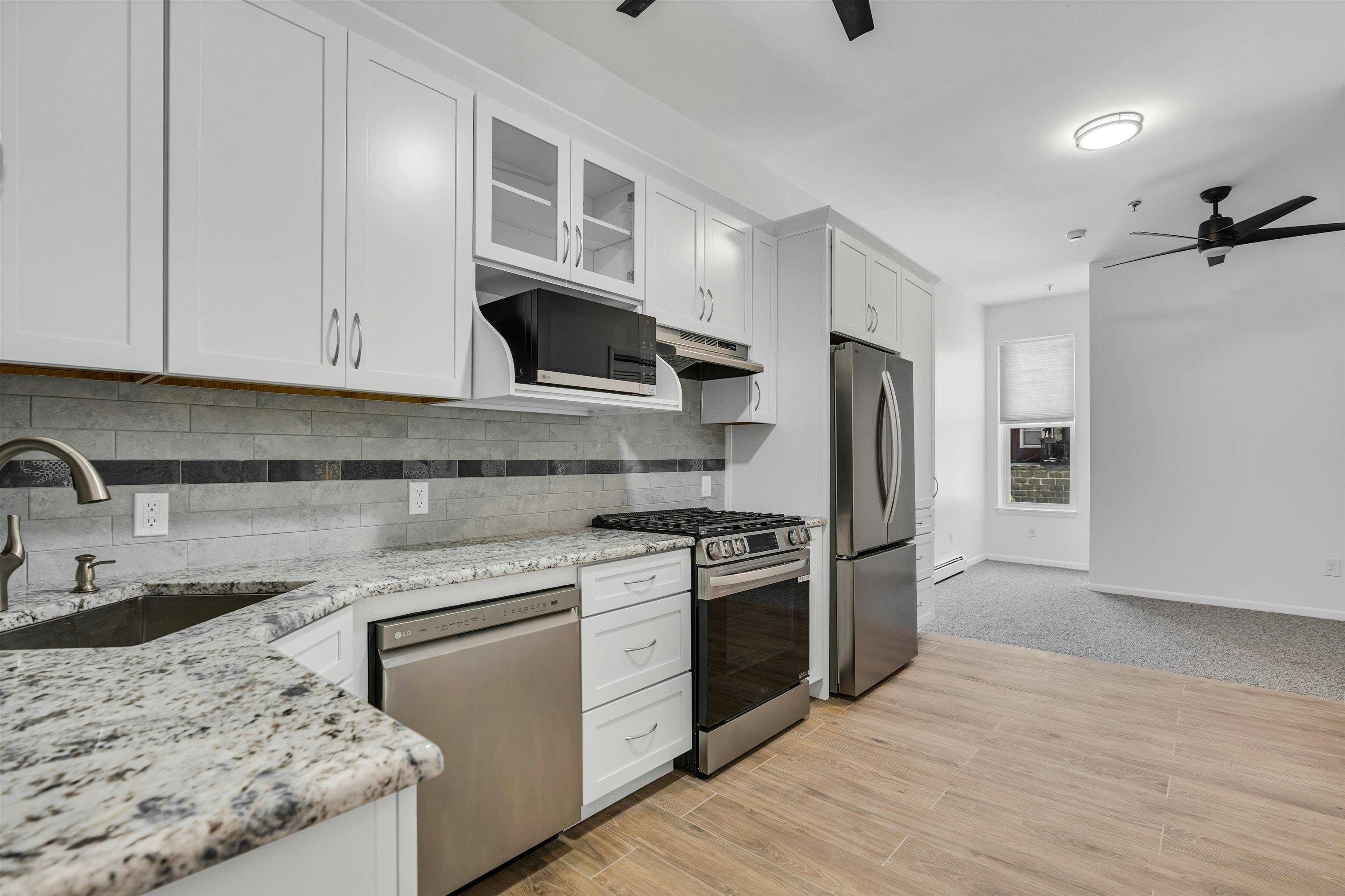 815 PARK AVE Unit: 1L