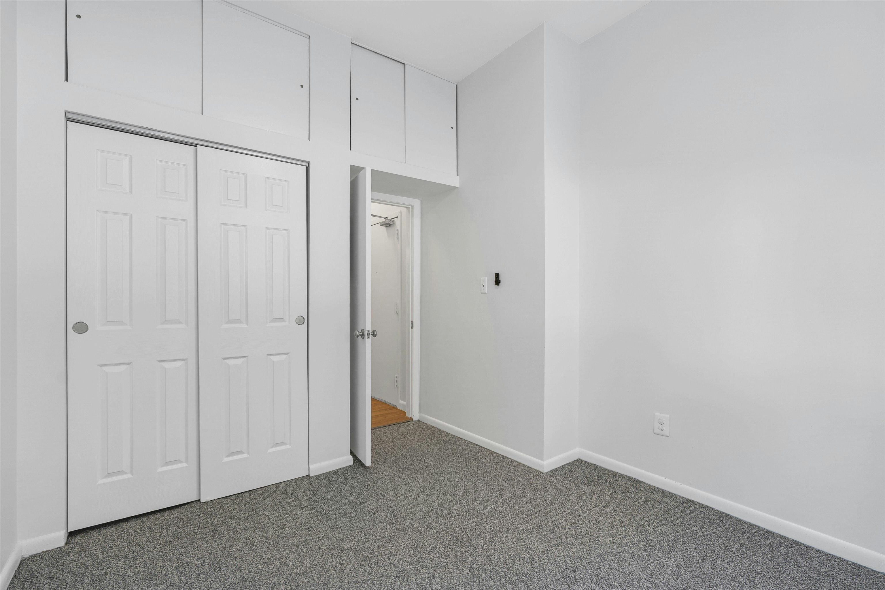 815 PARK AVE Unit: 1L