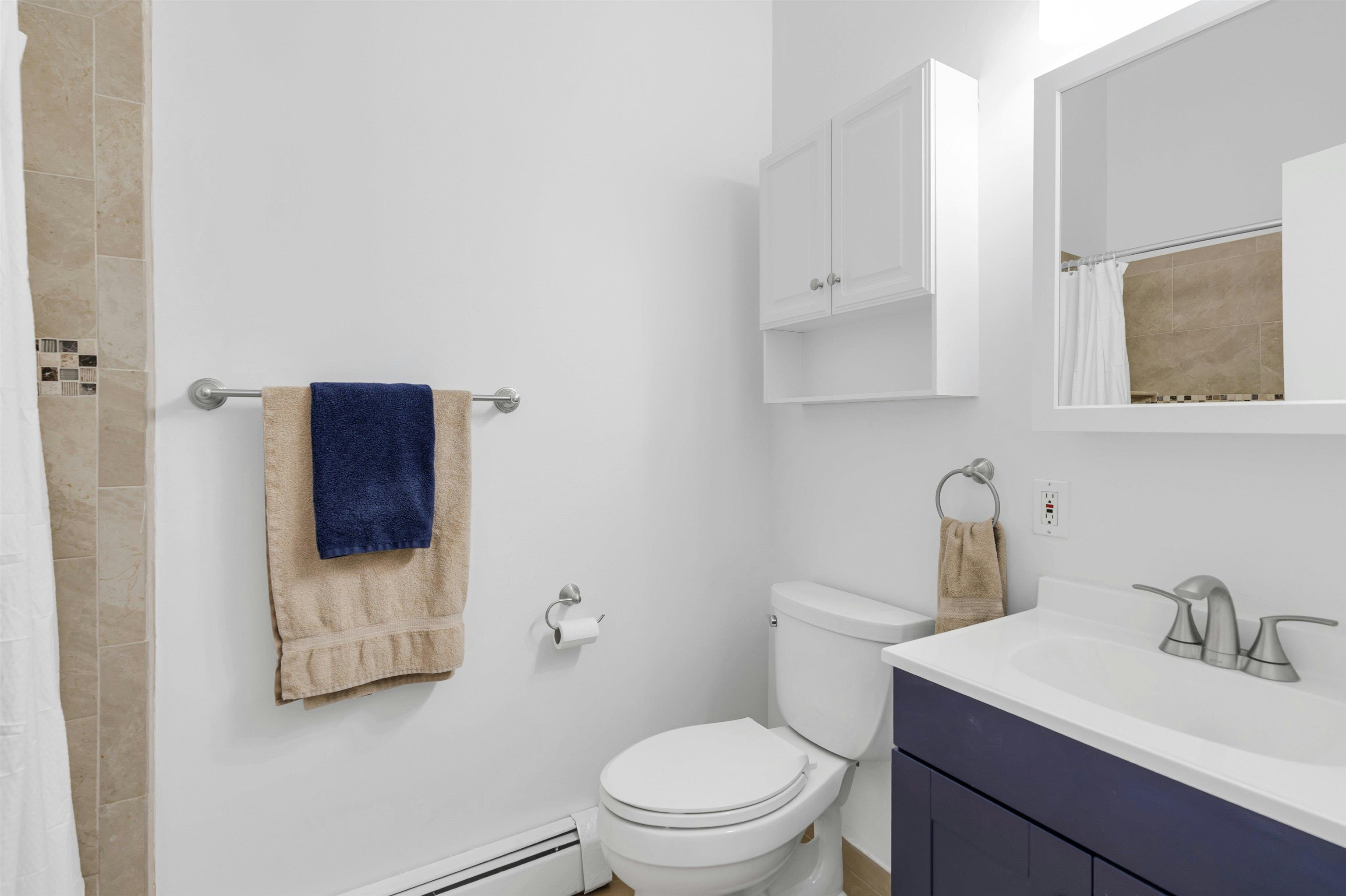 815 PARK AVE Unit: 1L