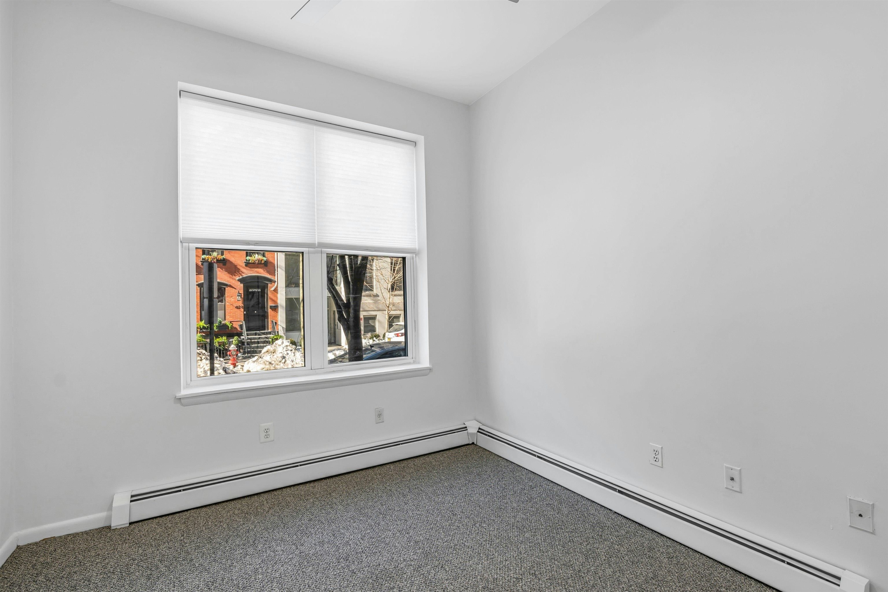 815 PARK AVE Unit: 1L