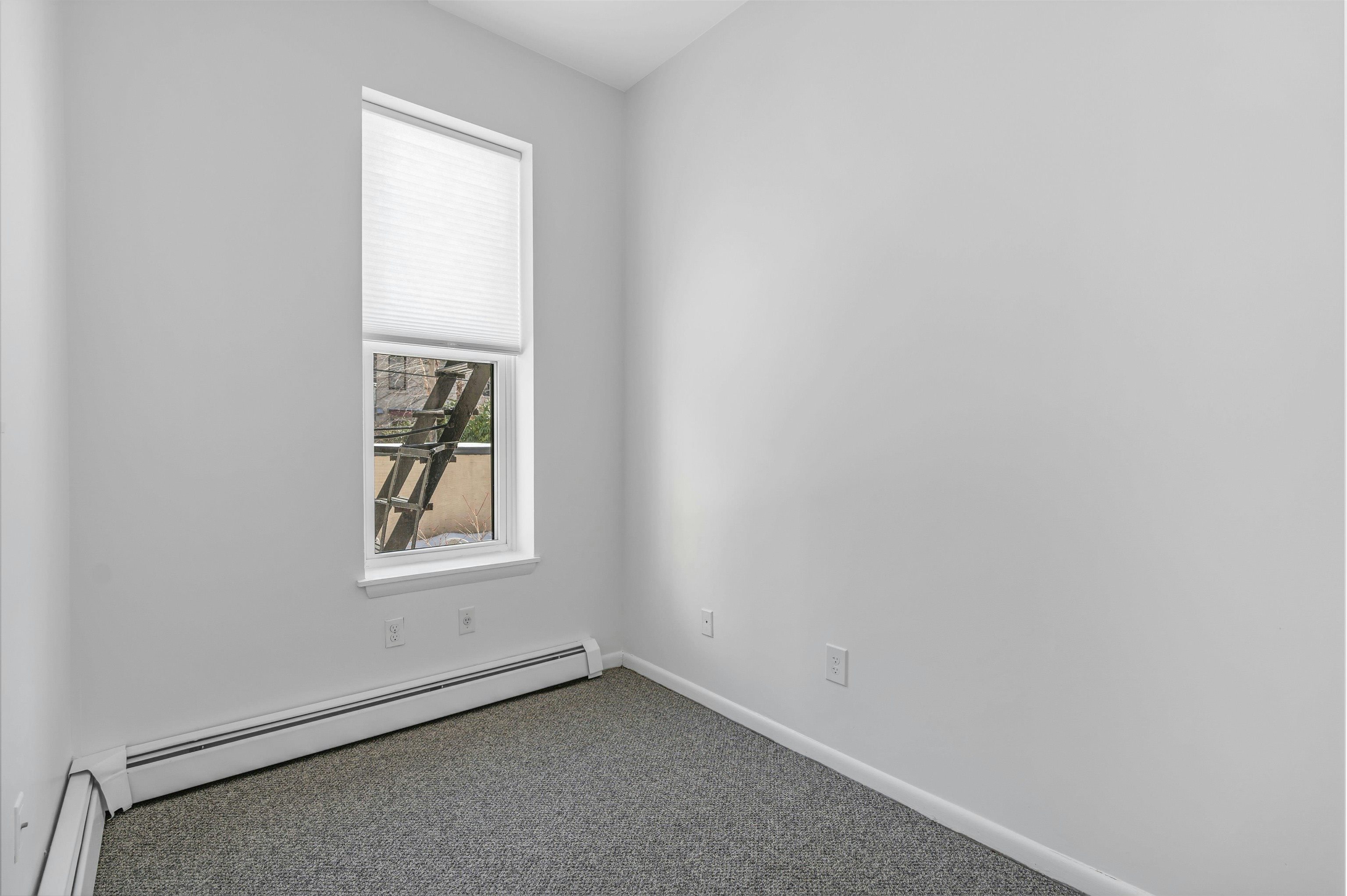 815 PARK AVE Unit: 1L