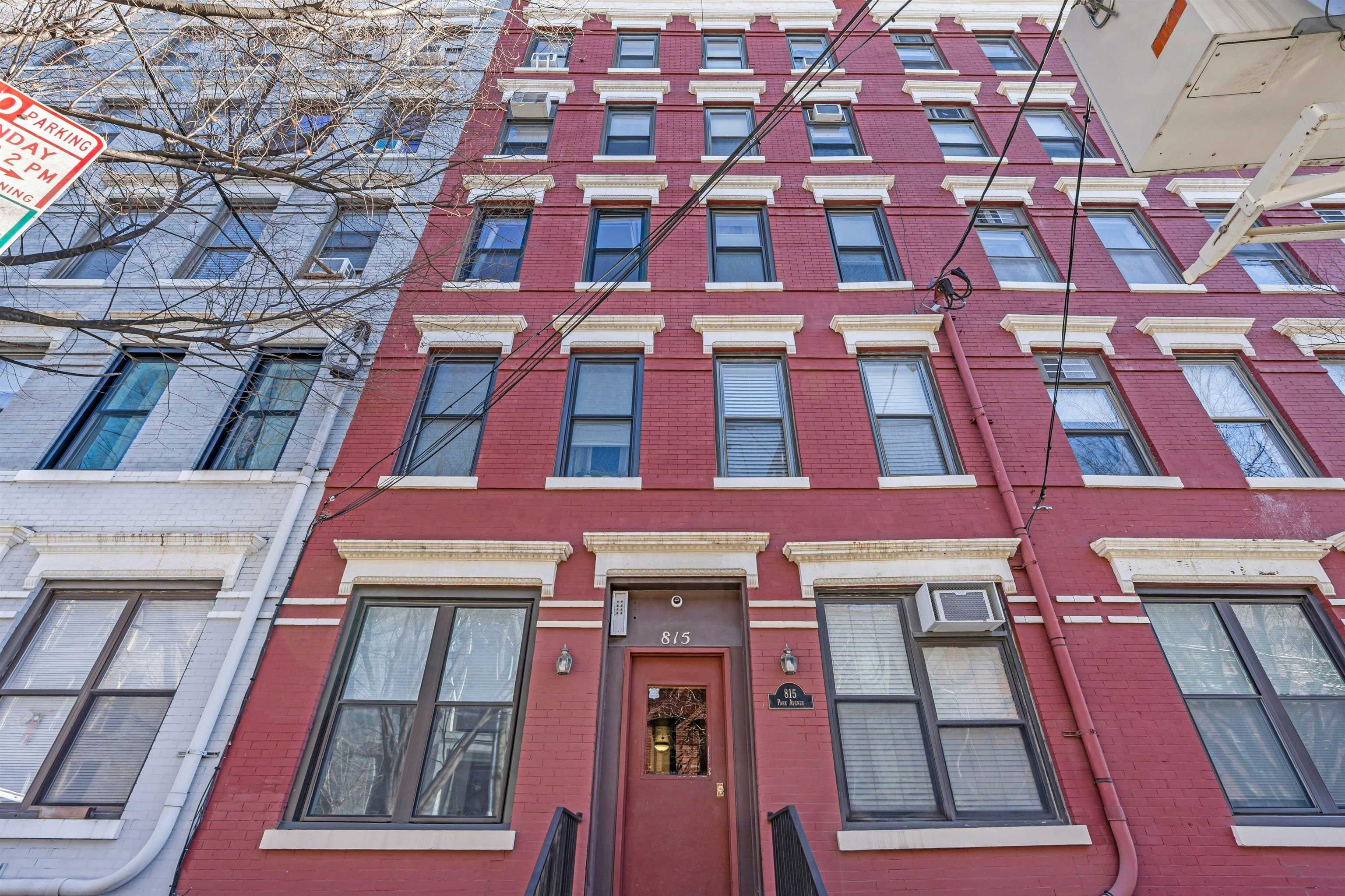 815 PARK AVE Unit: 1L