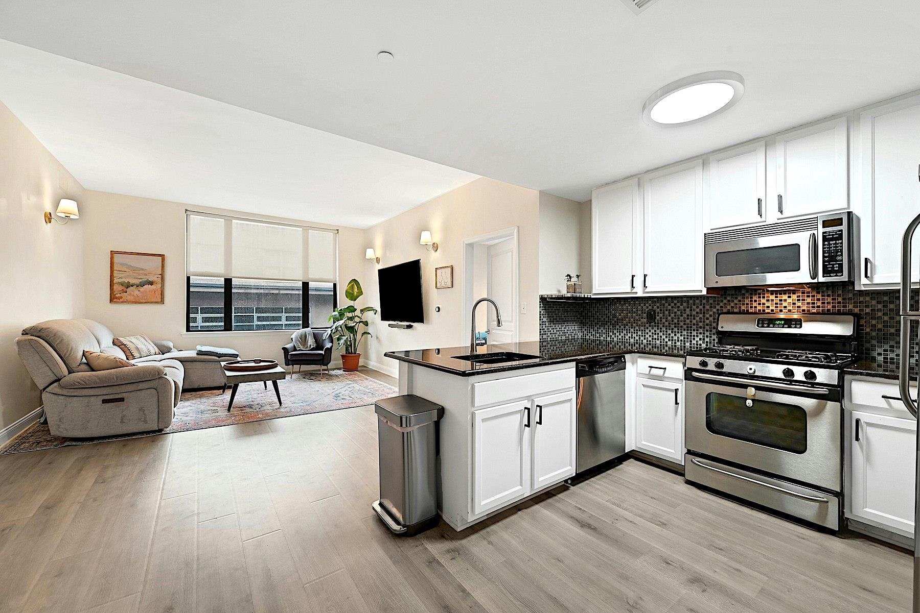 4315 PARK AVE Unit: 5D