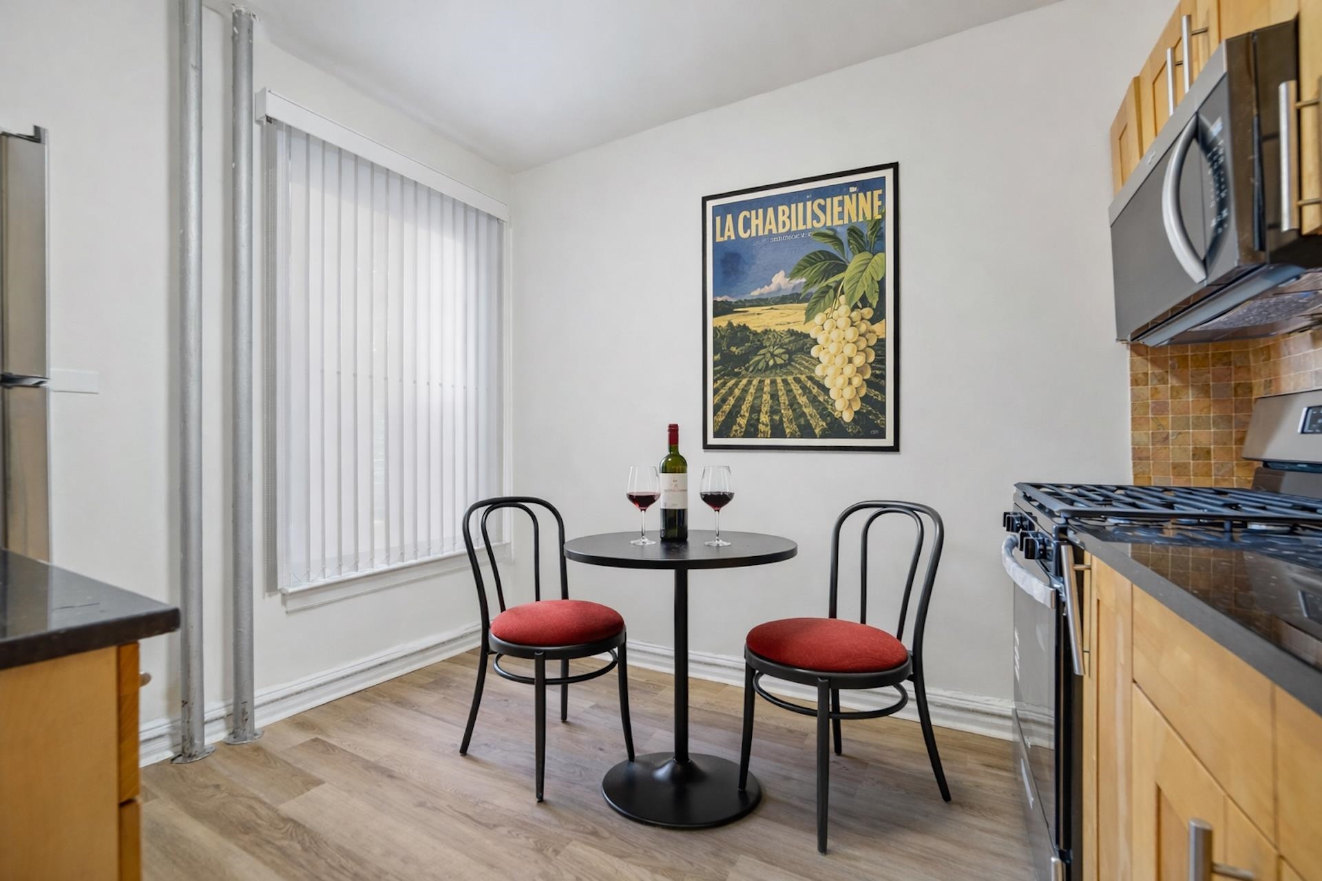 270 HARRISON AVE Unit: 210