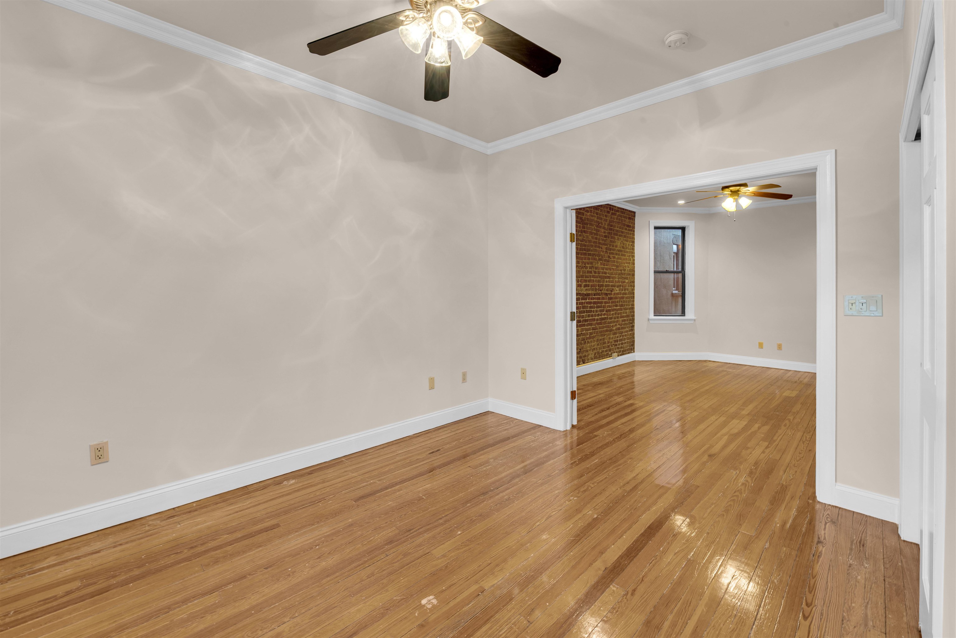 312 MONASTERY PL Unit: 2R