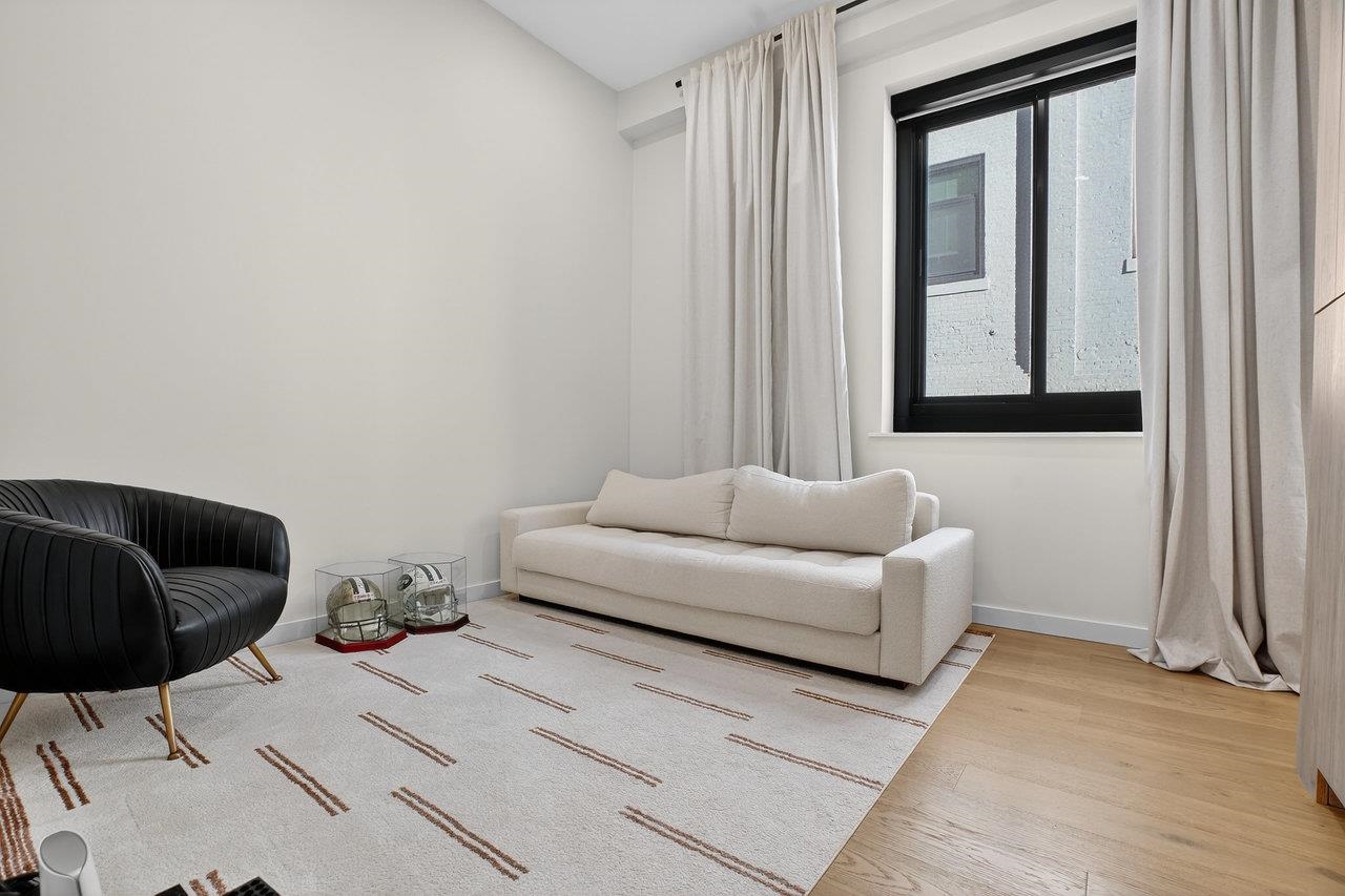 518-536 GREGORY AVE Unit: A101