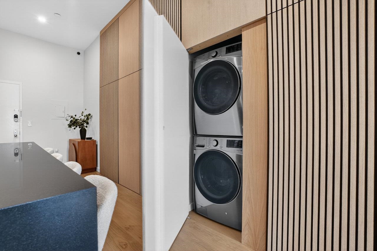 518-536 GREGORY AVE Unit: A101