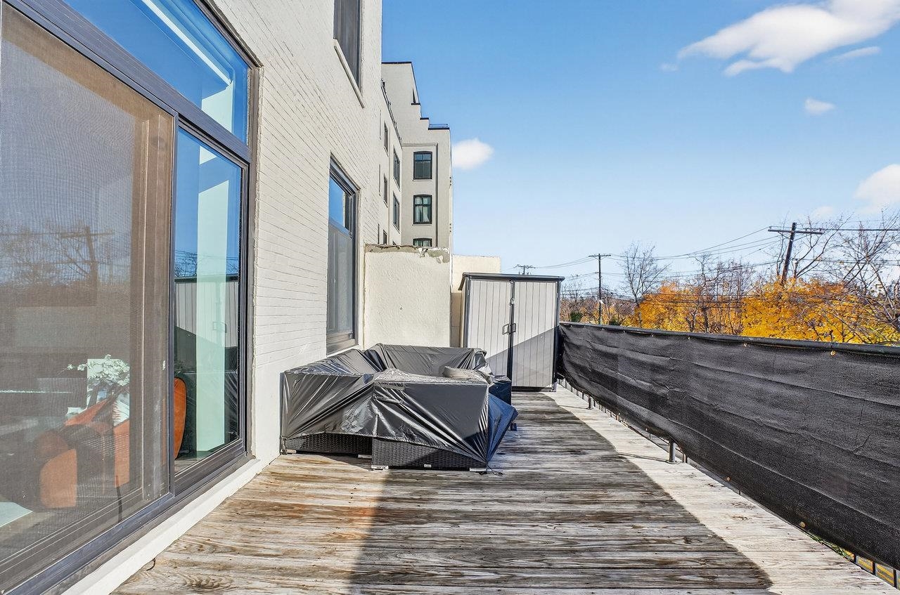 518-536 GREGORY AVE Unit: A101