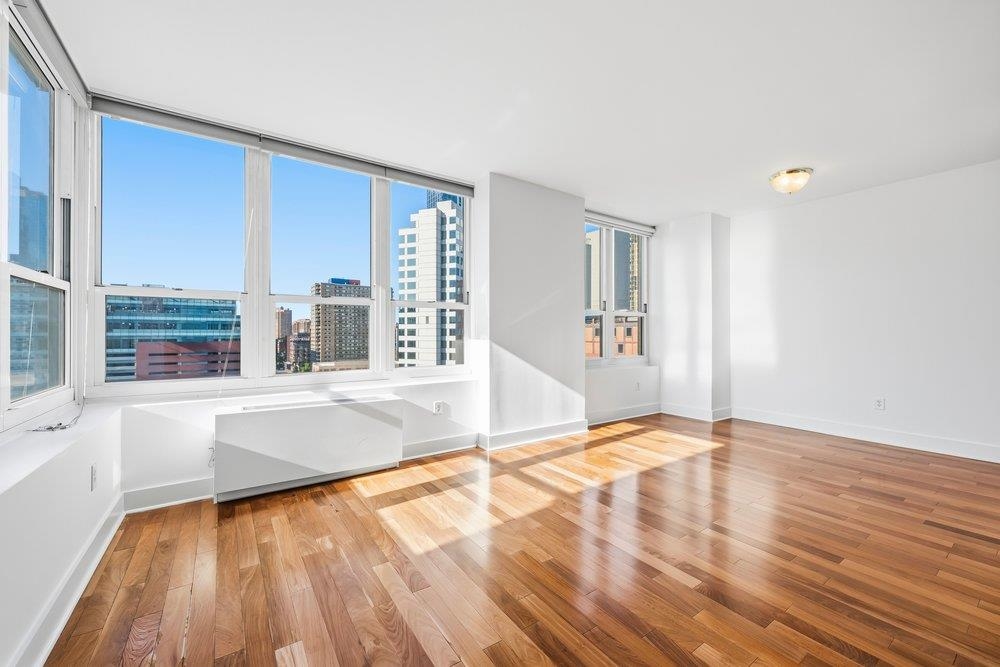 88 MORGAN ST Unit: 1008