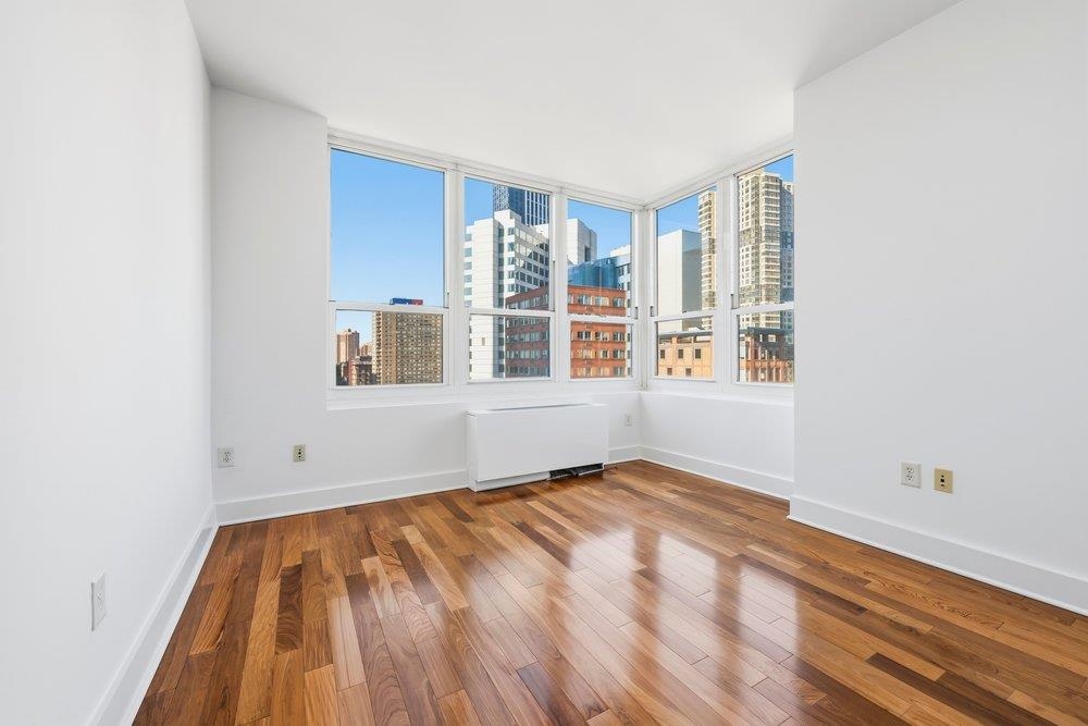 88 MORGAN ST Unit: 1008