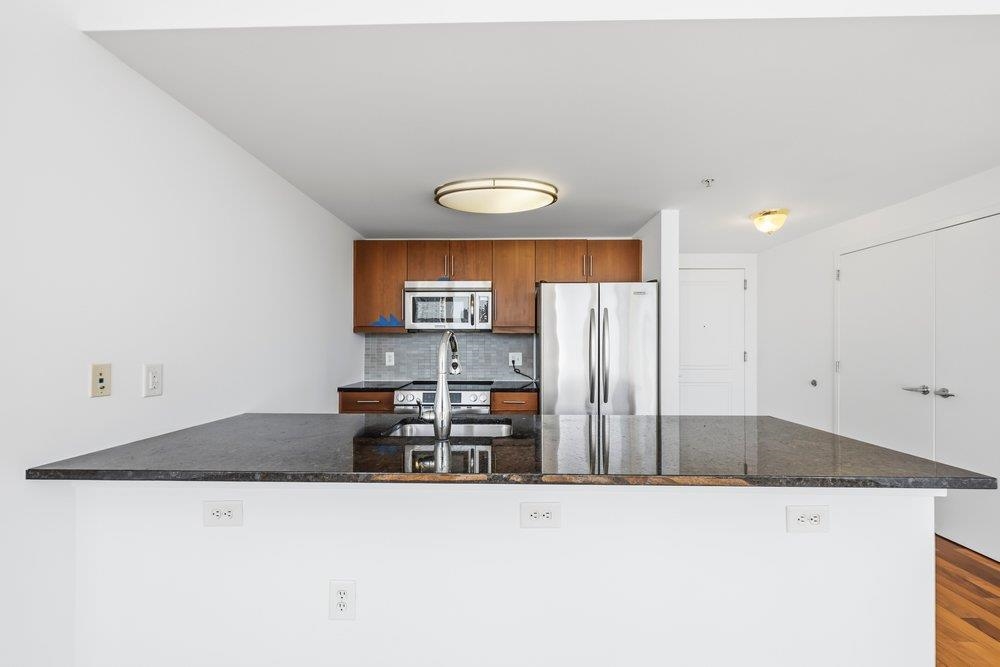88 MORGAN ST Unit: 1008