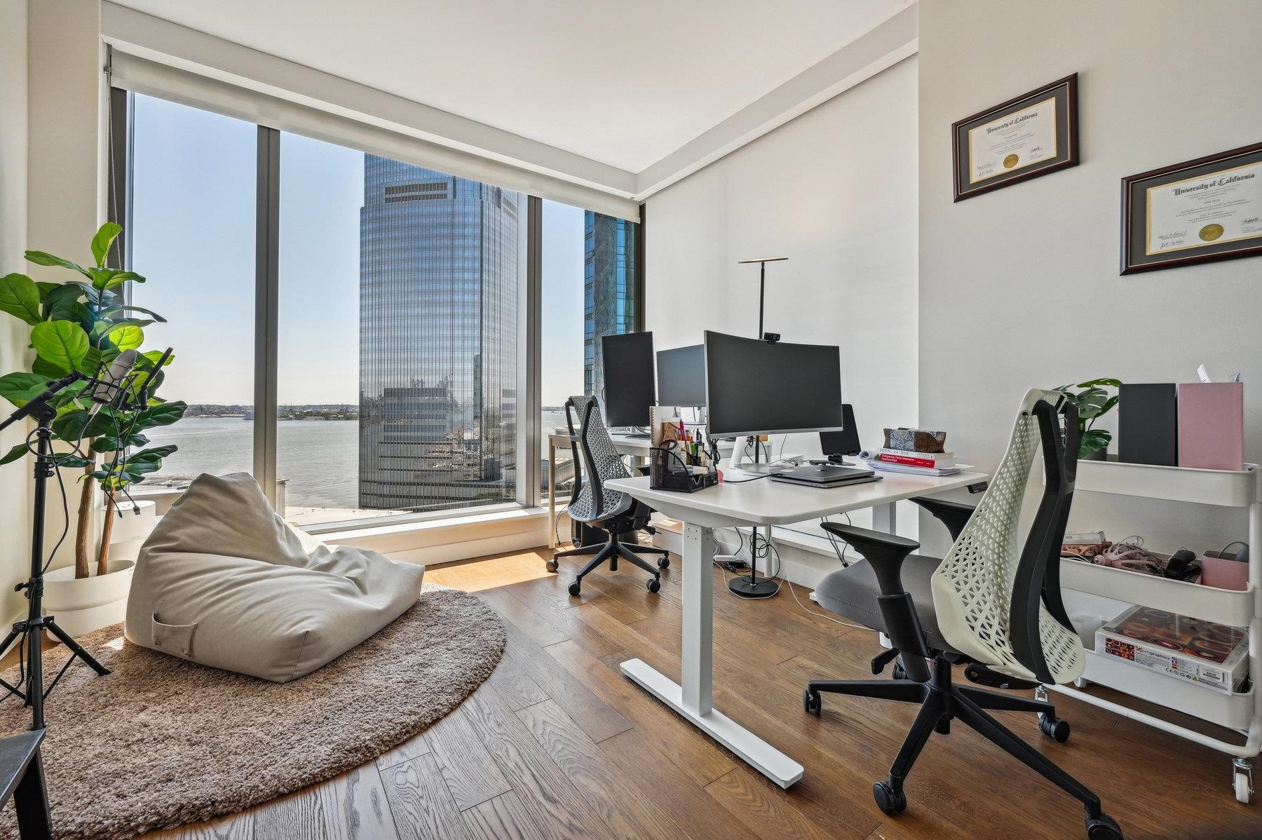 99 HUDSON ST Unit: 1912