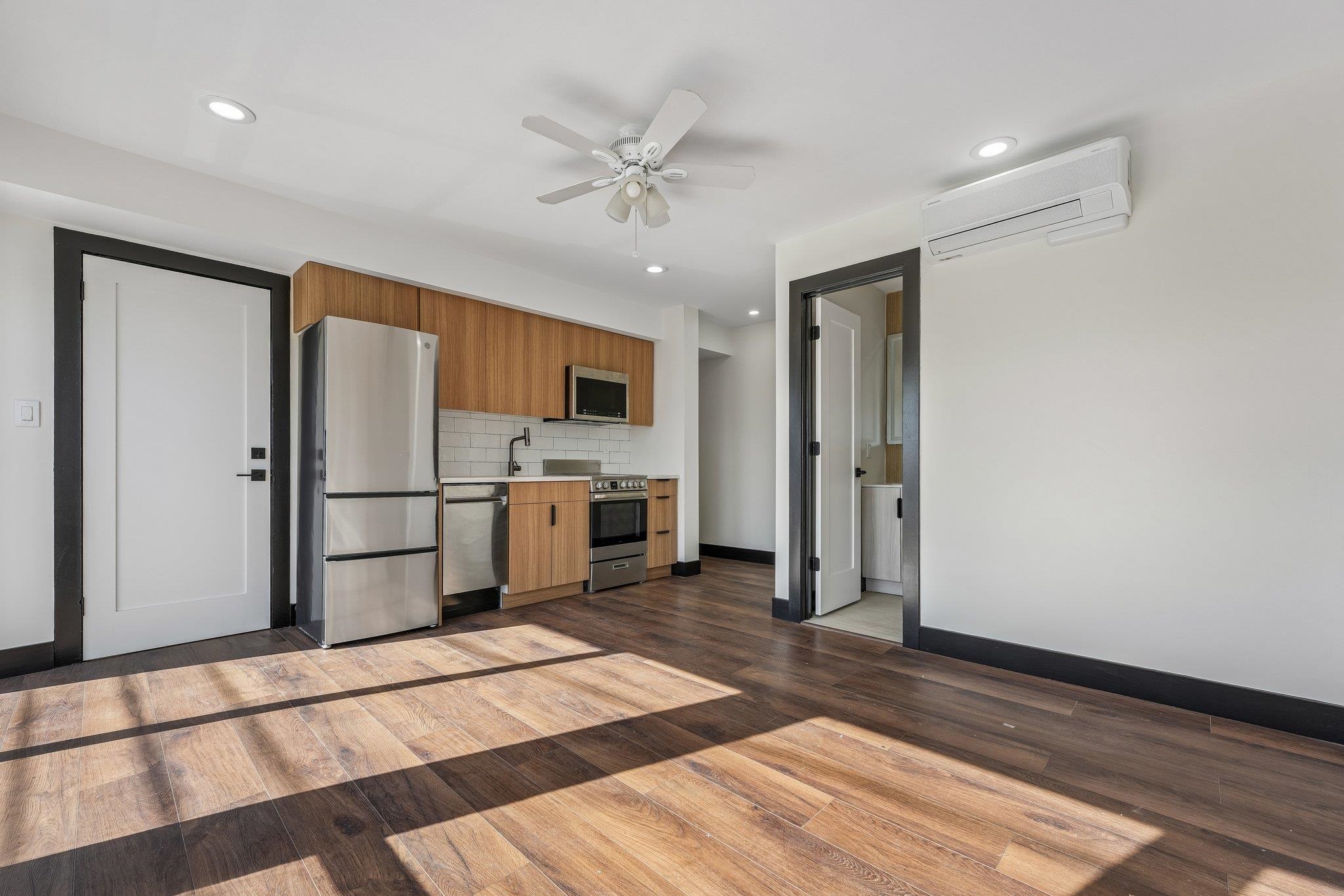 65 HACKENSACK PLANK RD Unit: 1