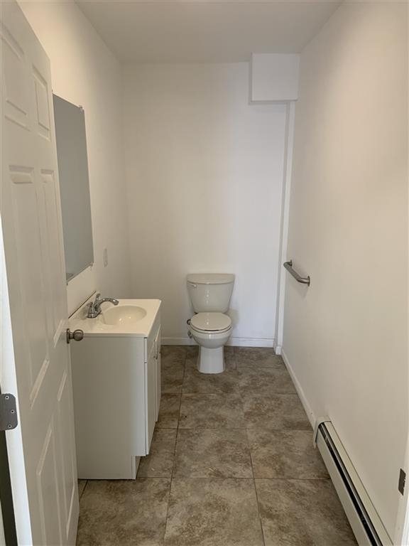 610 NEW YORK AVE Unit: 1R