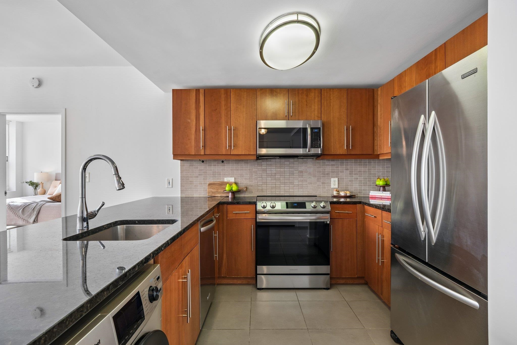 88 MORGAN ST Unit: 3005