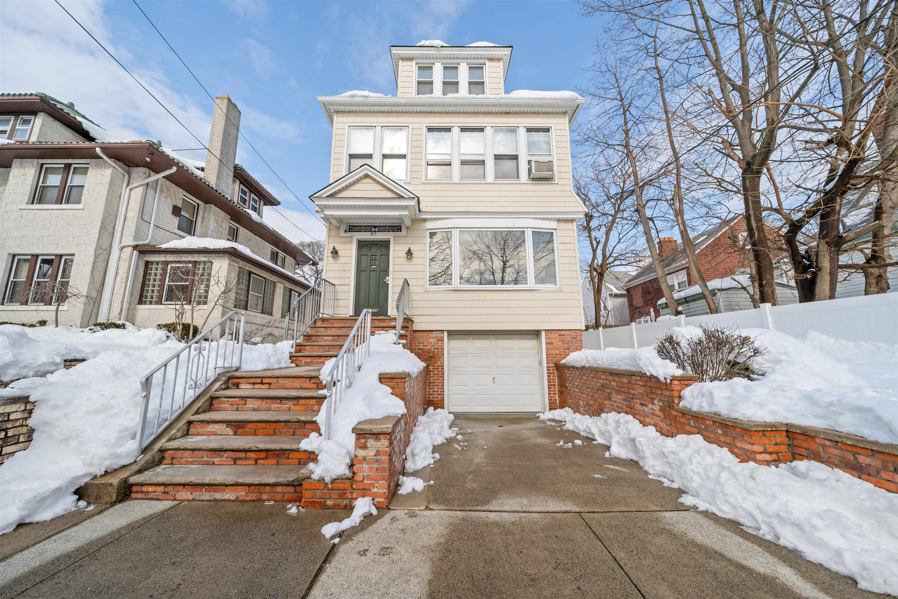 67 WEST 41ST ST
