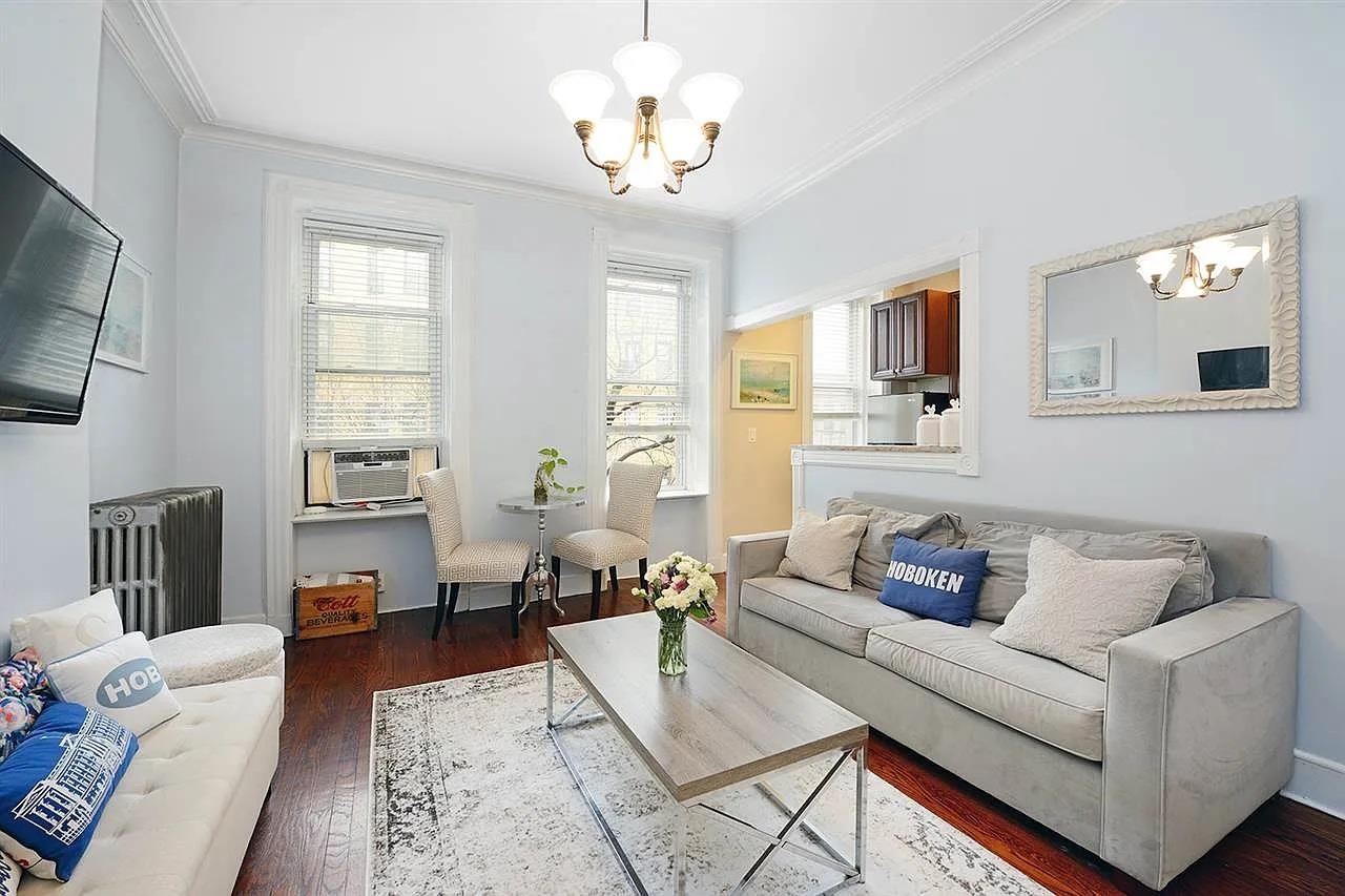 1228 PARK AVE Unit: 3F