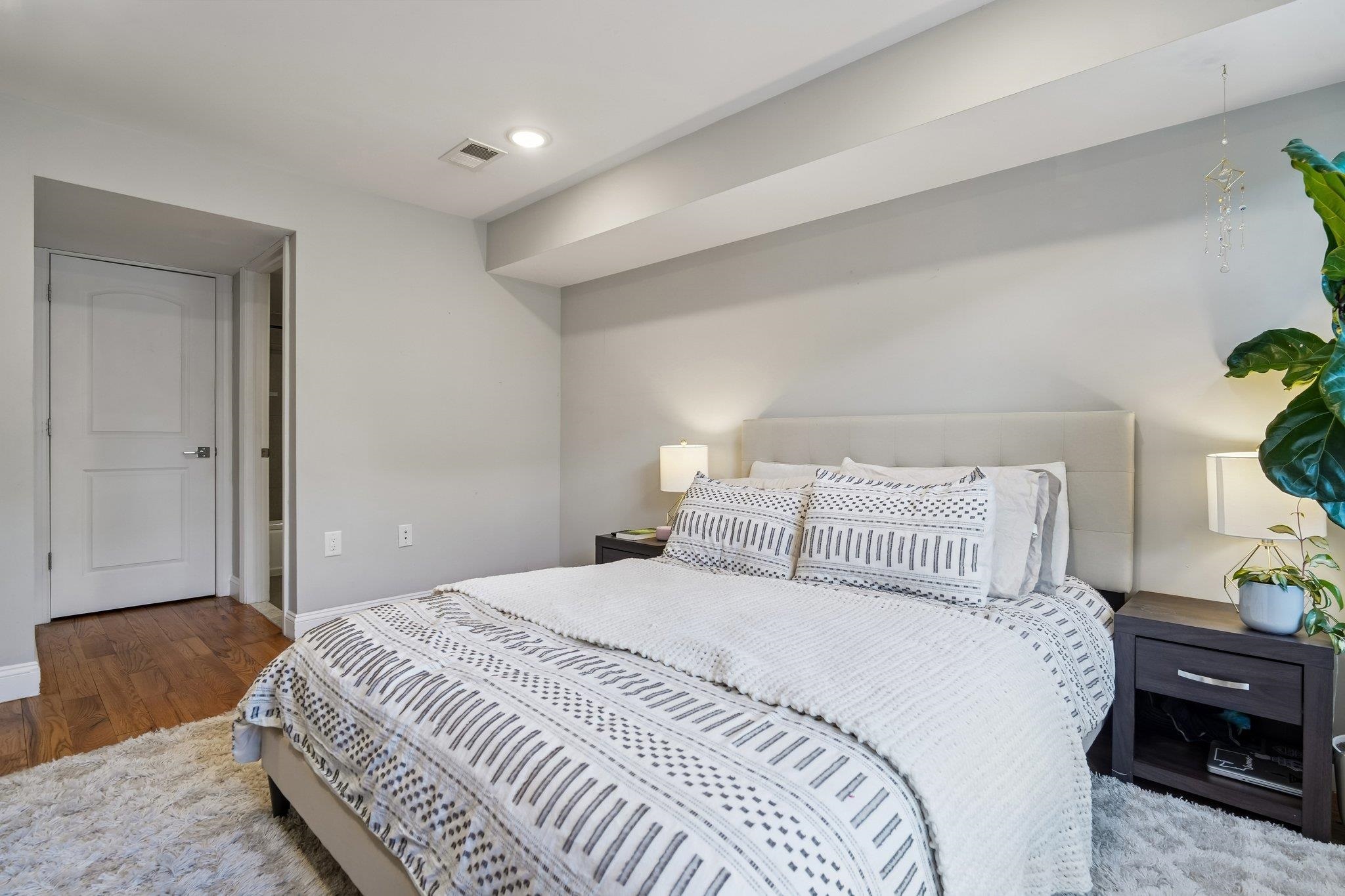 175 VAN HORNE ST Unit: #1