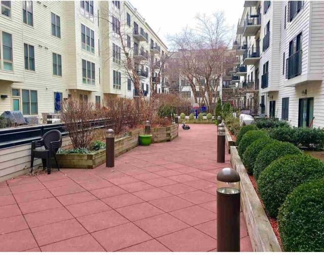 1325 ADAMS ST Unit: 602