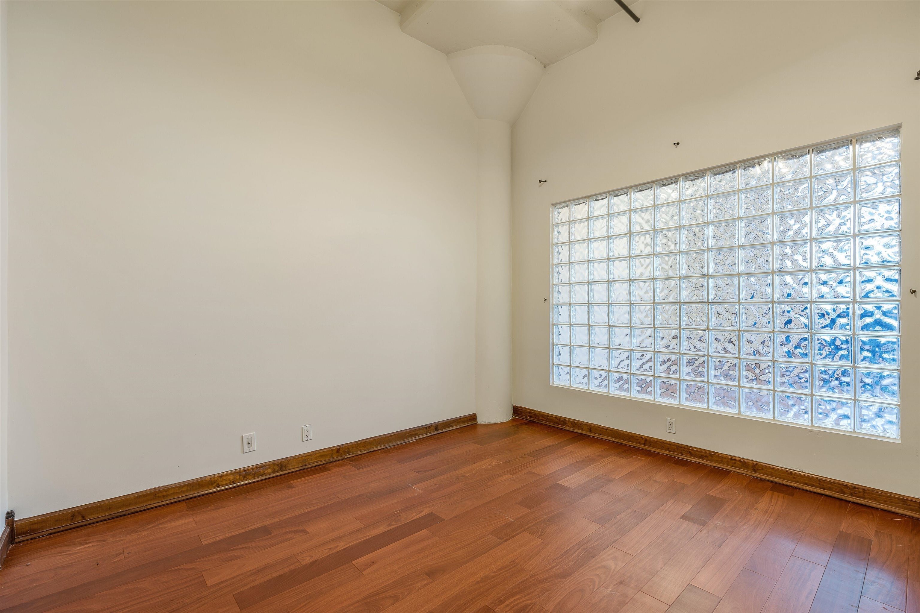 689 LUIS M MARIN BLVD Unit: 901