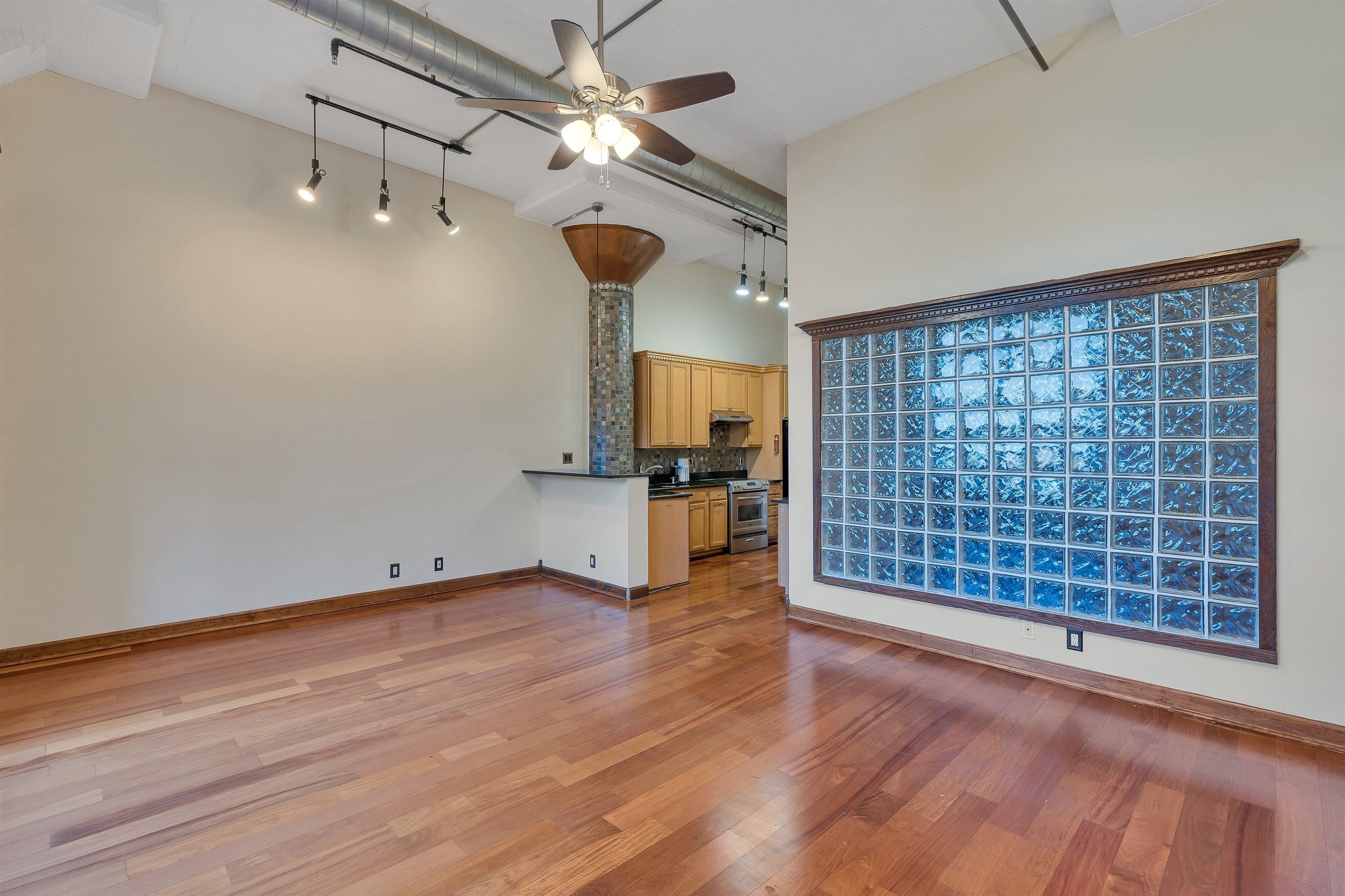 689 LUIS M MARIN BLVD Unit: 901