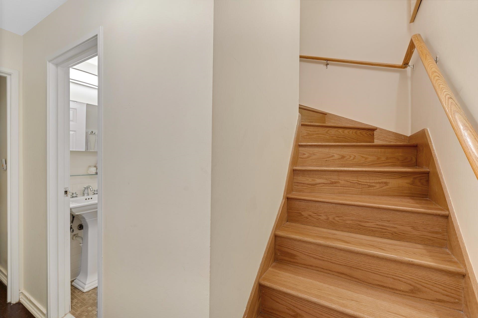 1110 CLINTON ST Unit: 8