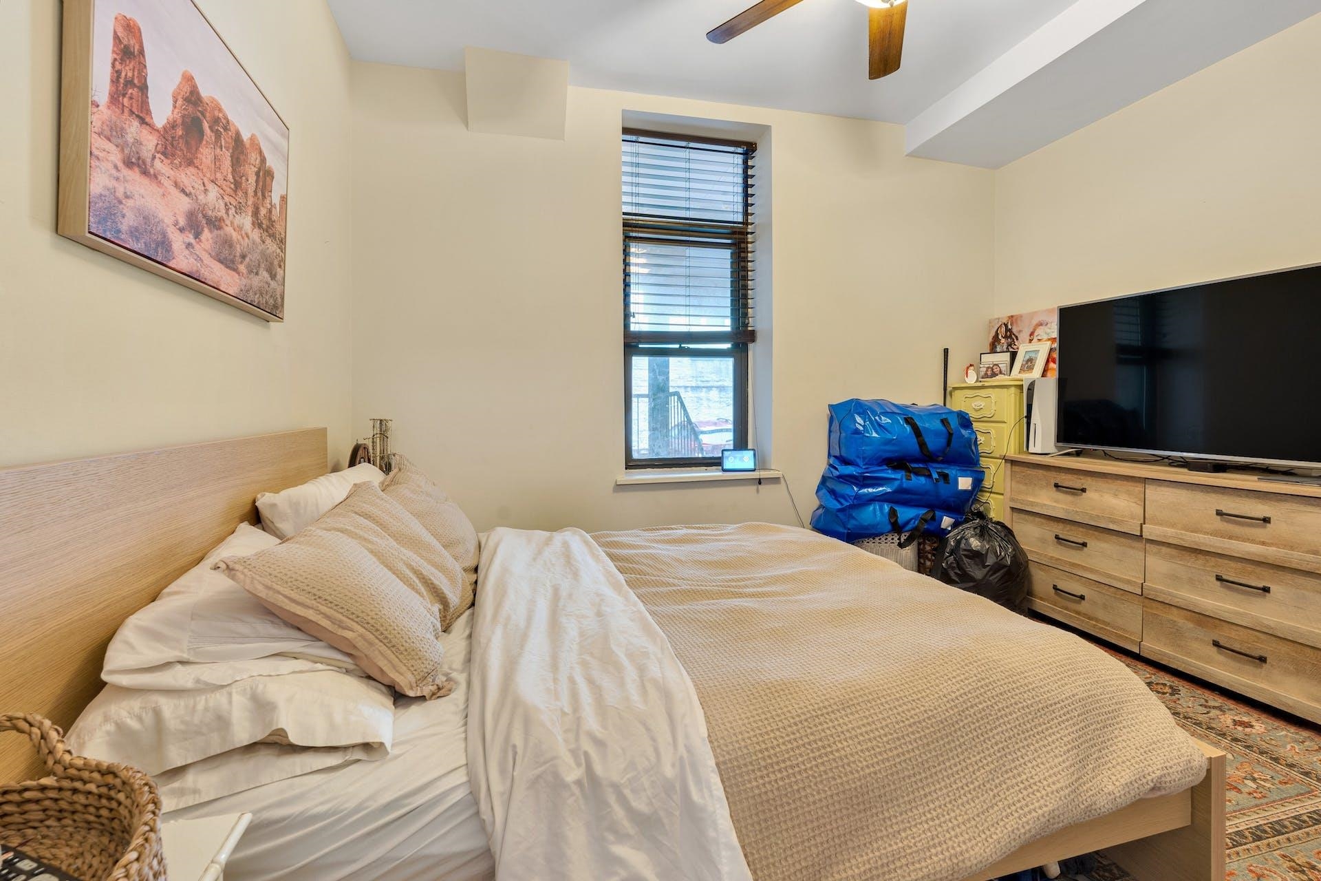1110 CLINTON ST Unit: 8