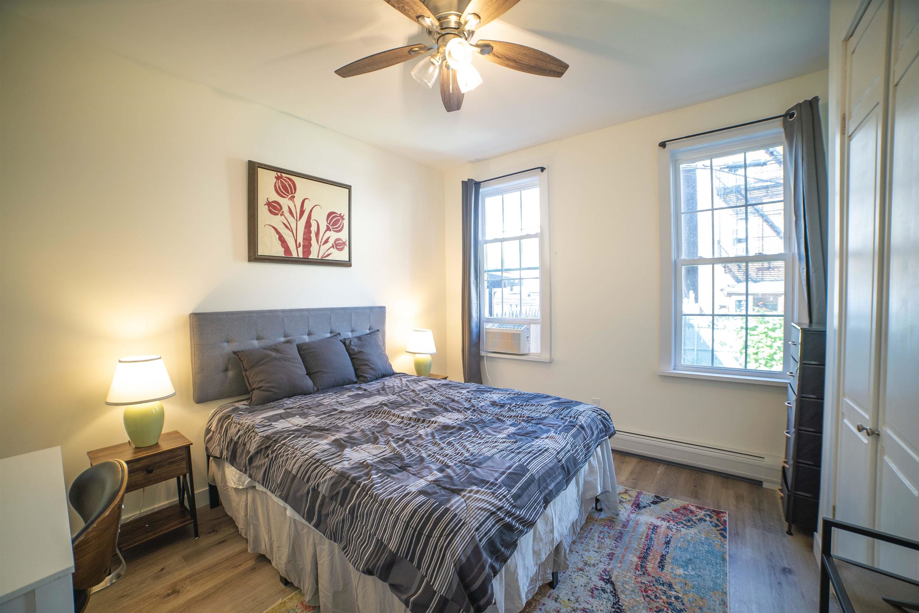 204 48TH ST Unit: 1L