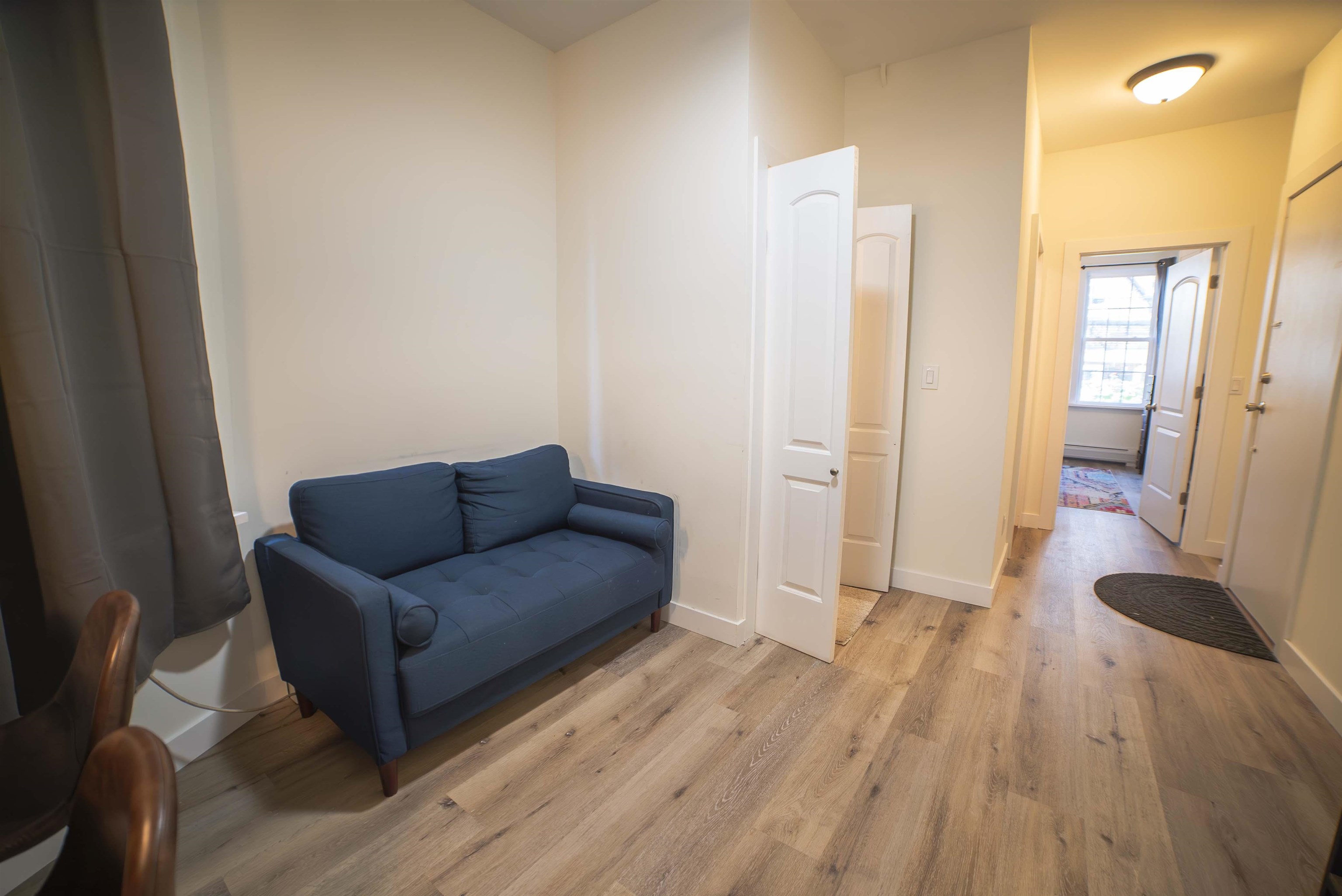 204 48TH ST Unit: 1L