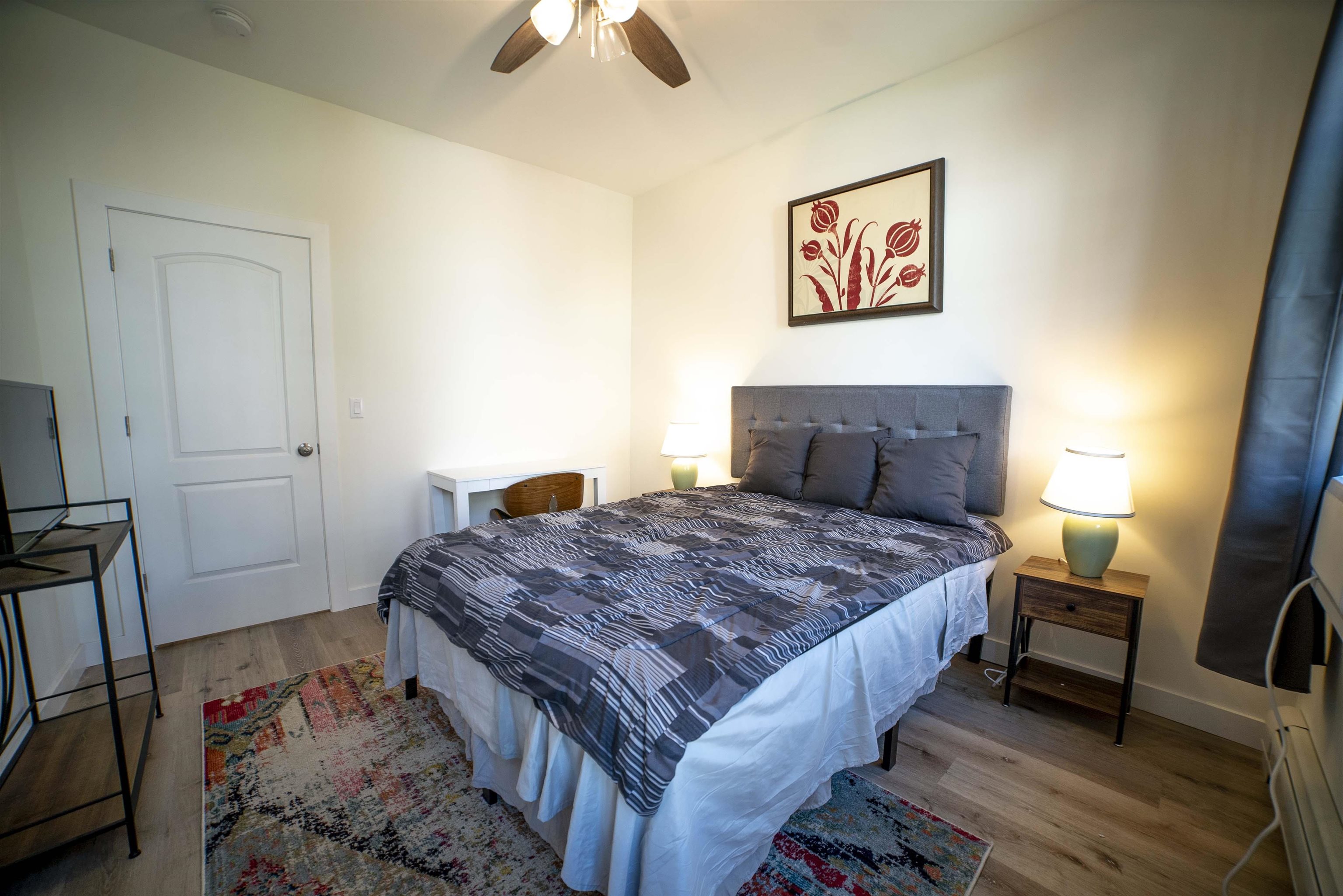 204 48TH ST Unit: 1L