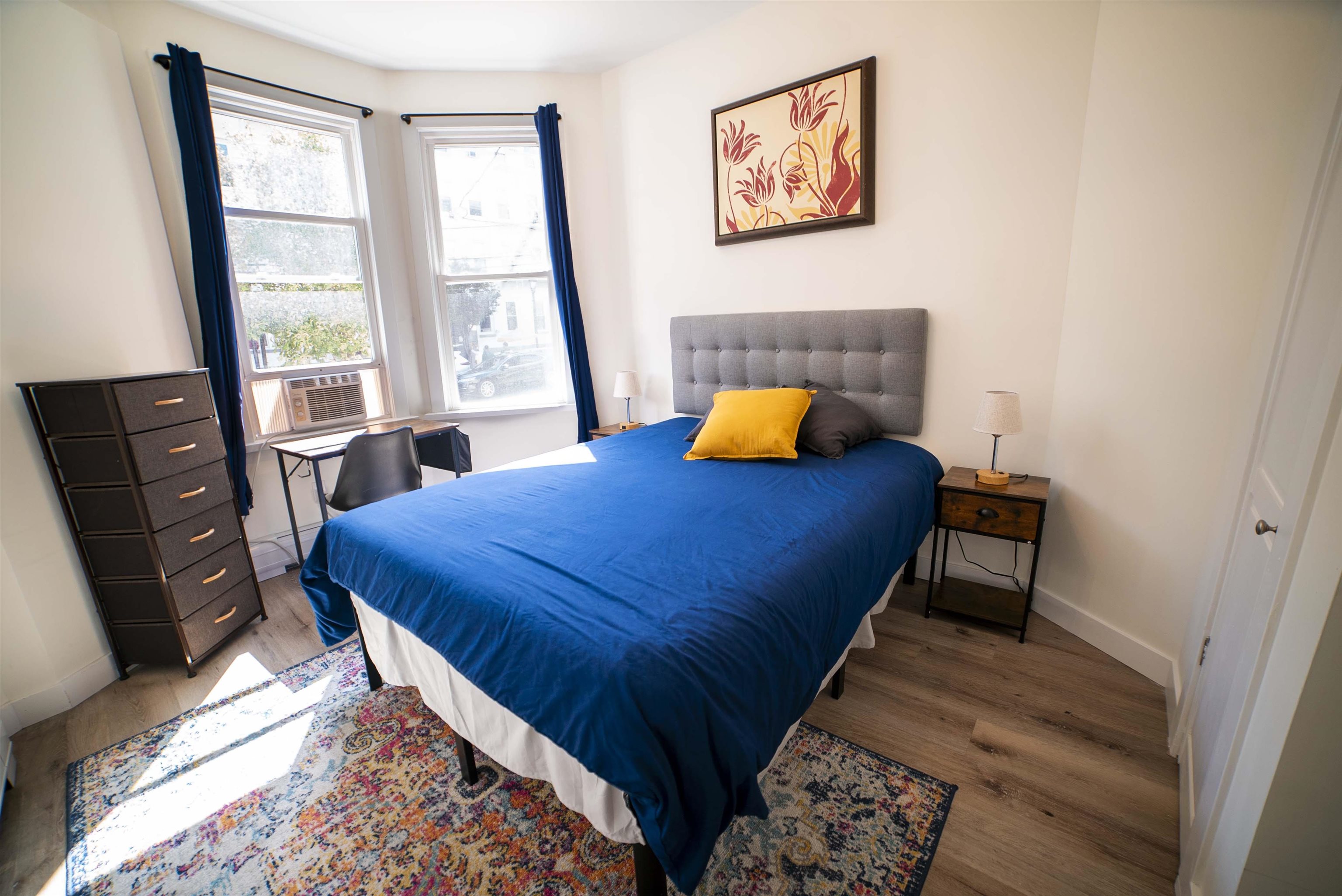 204 48TH ST Unit: 1L