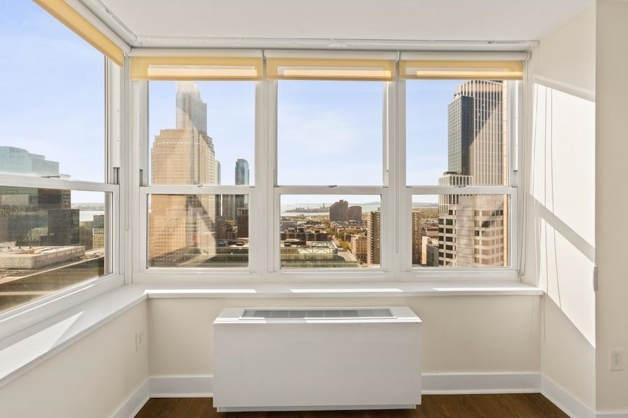 88 MORGAN ST Unit: 2606