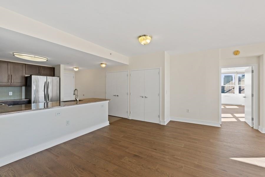 88 MORGAN ST Unit: 2606